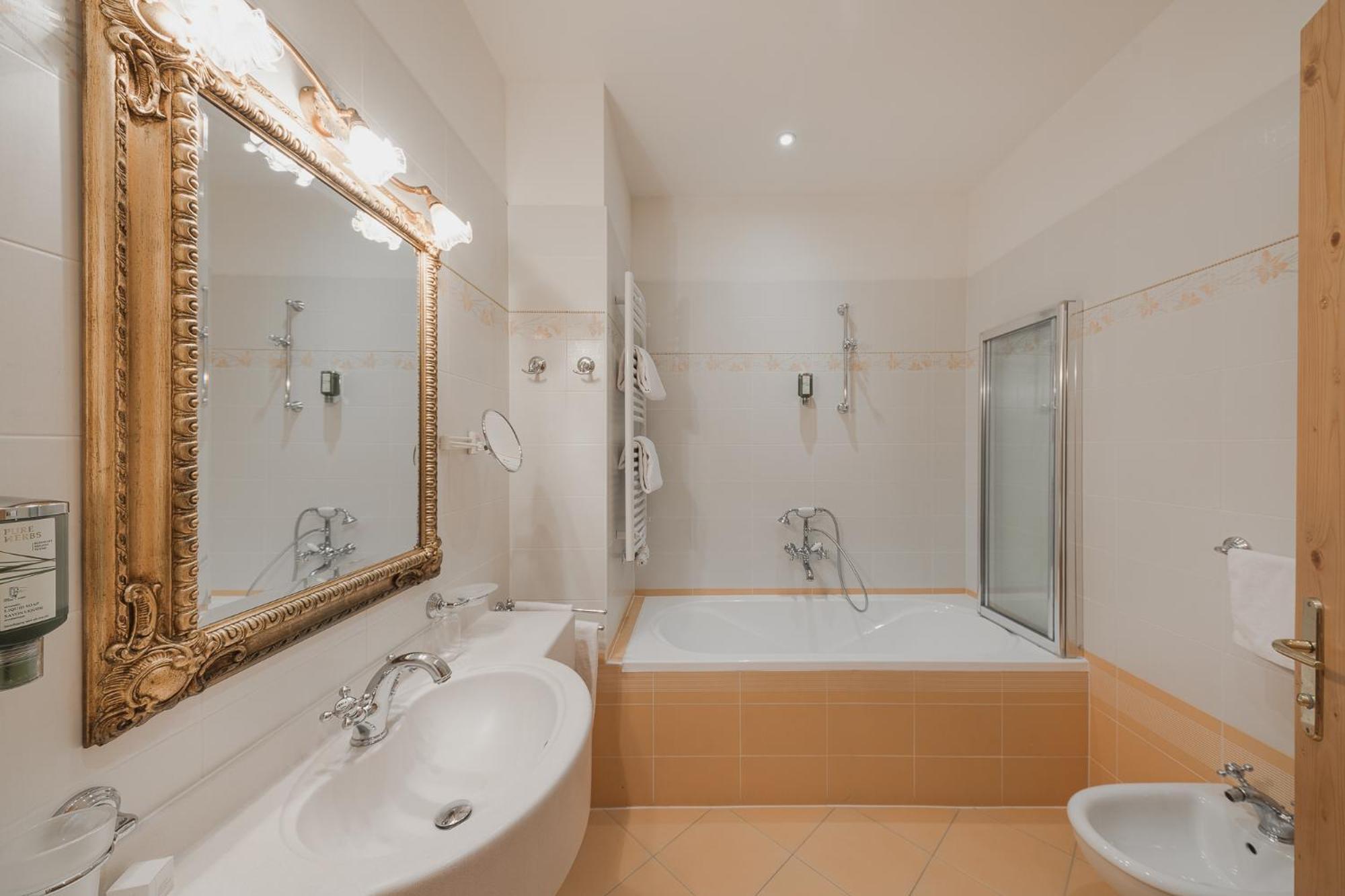 Junior Suite mit Balkon