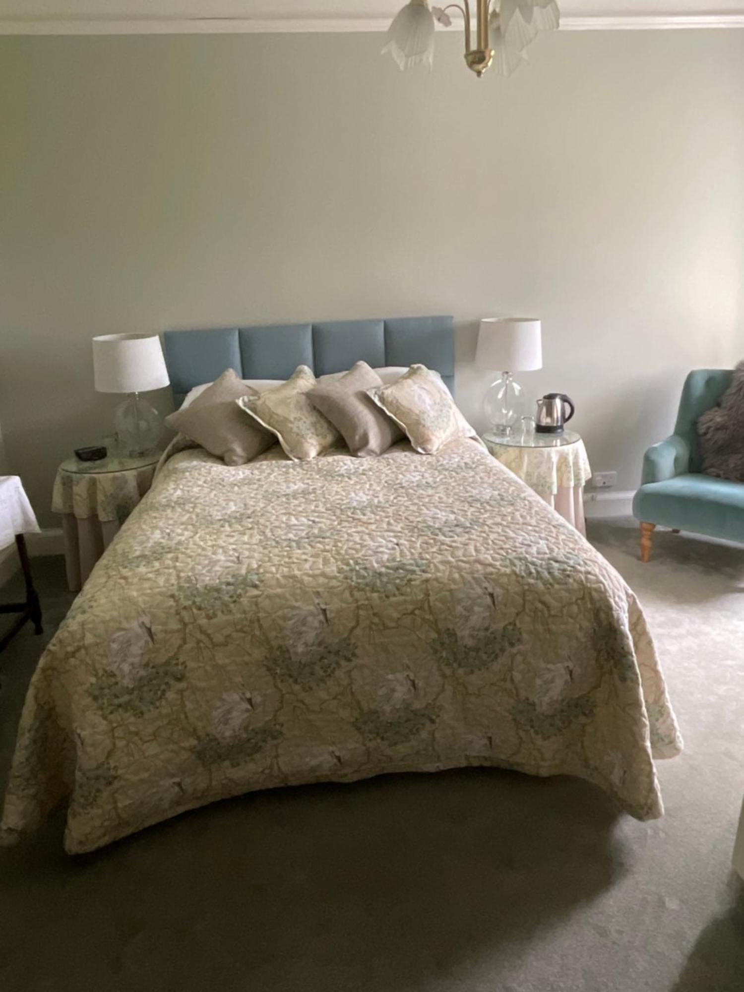 Deluxe Double Room with Shower