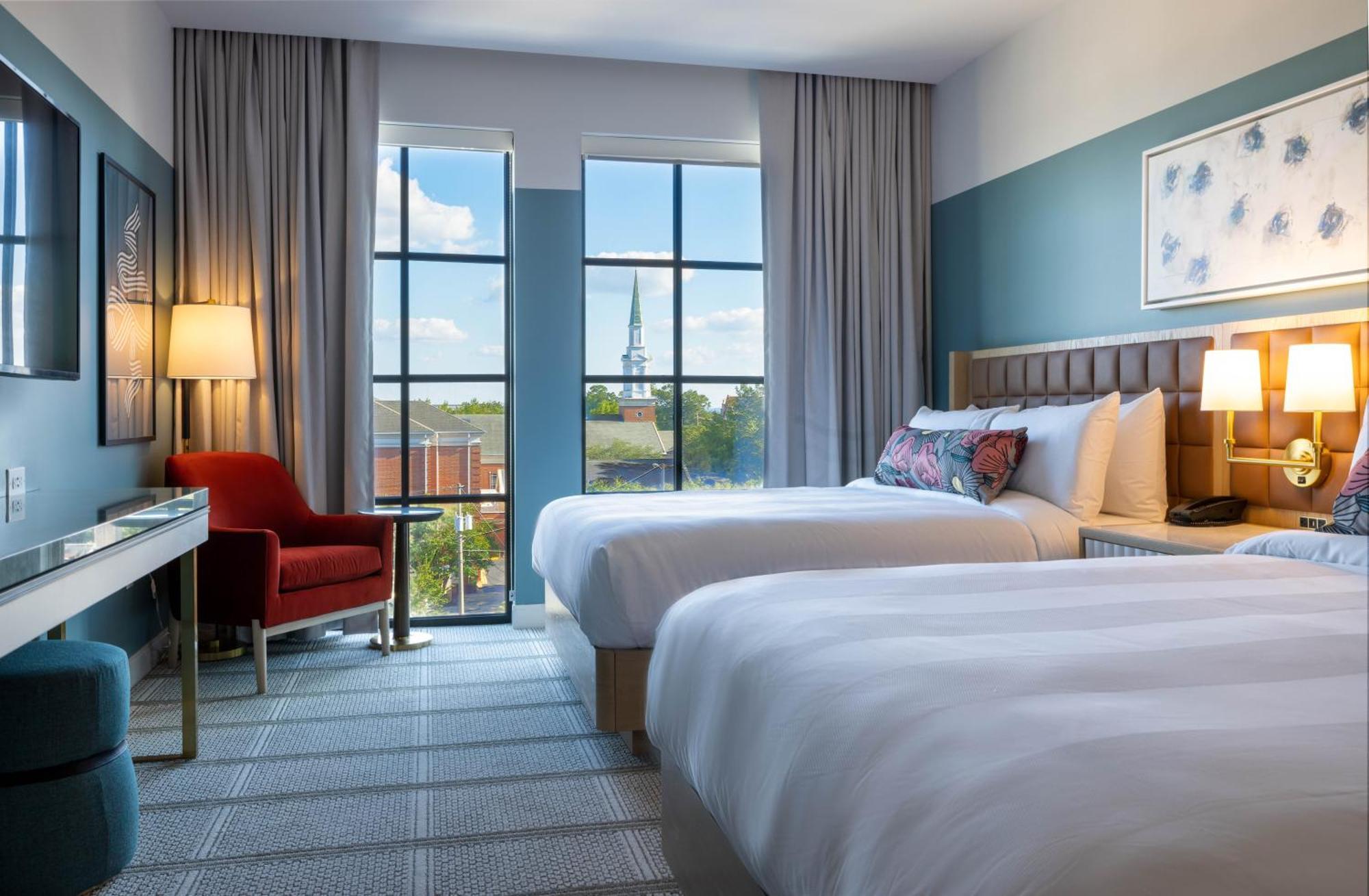 Standard Double Room with City View