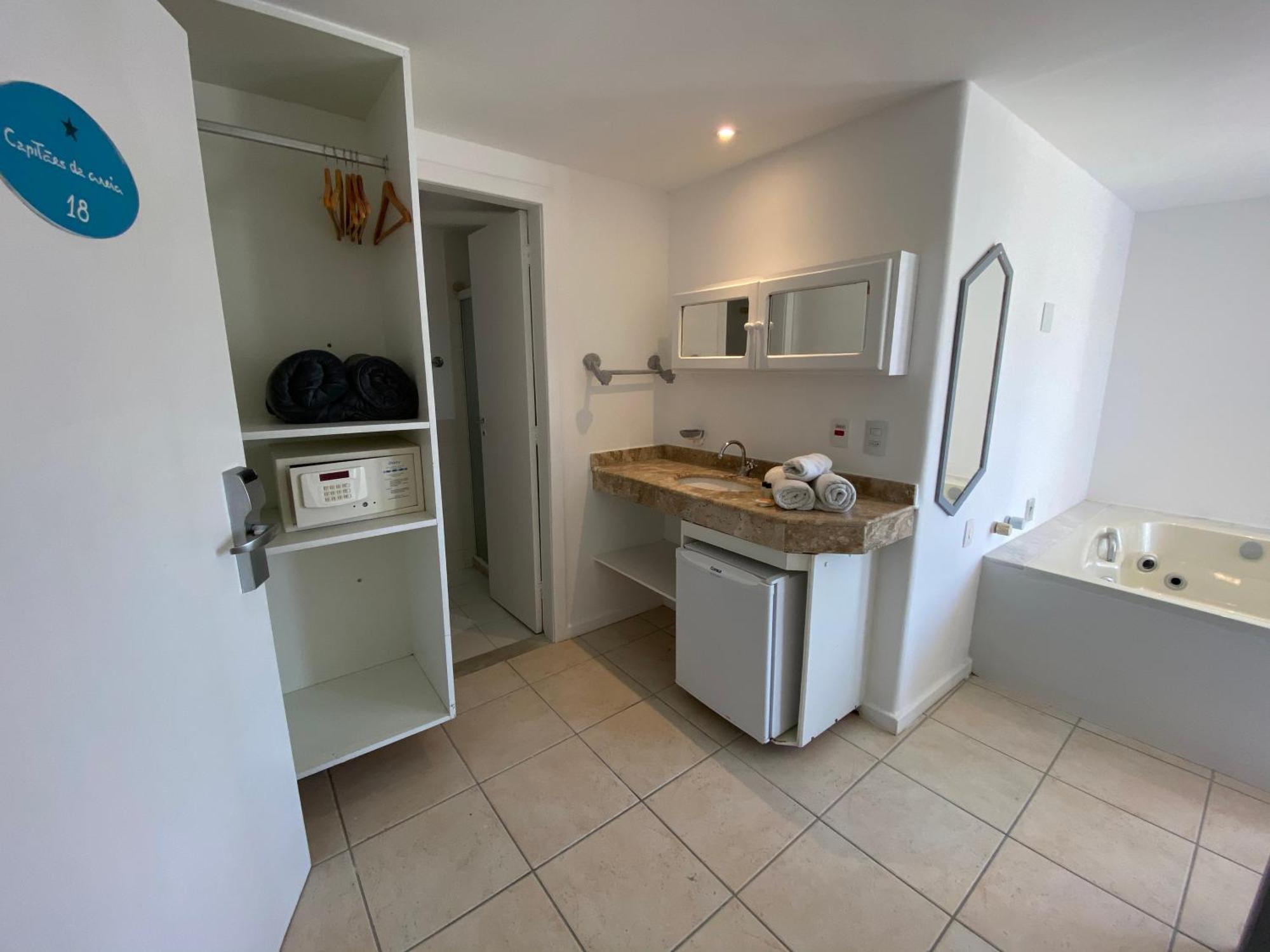 Queen Room with Spa Bath