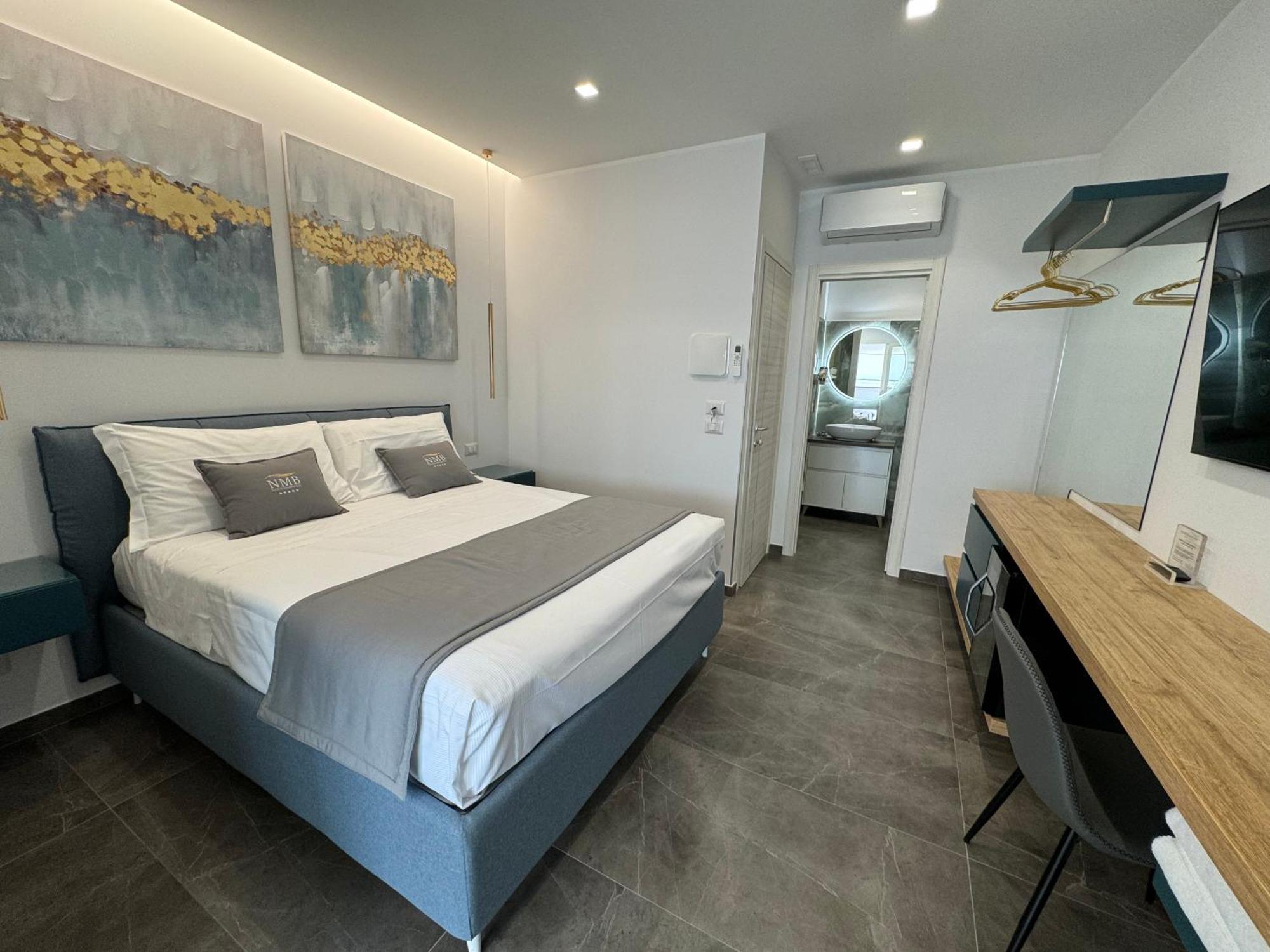 Queen Room with Sea View