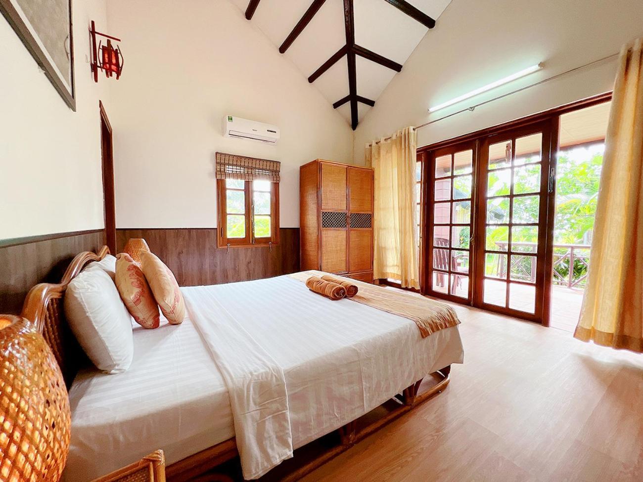 Family Bungalow with Double and Twin Beds - Free Mini-bar in Room