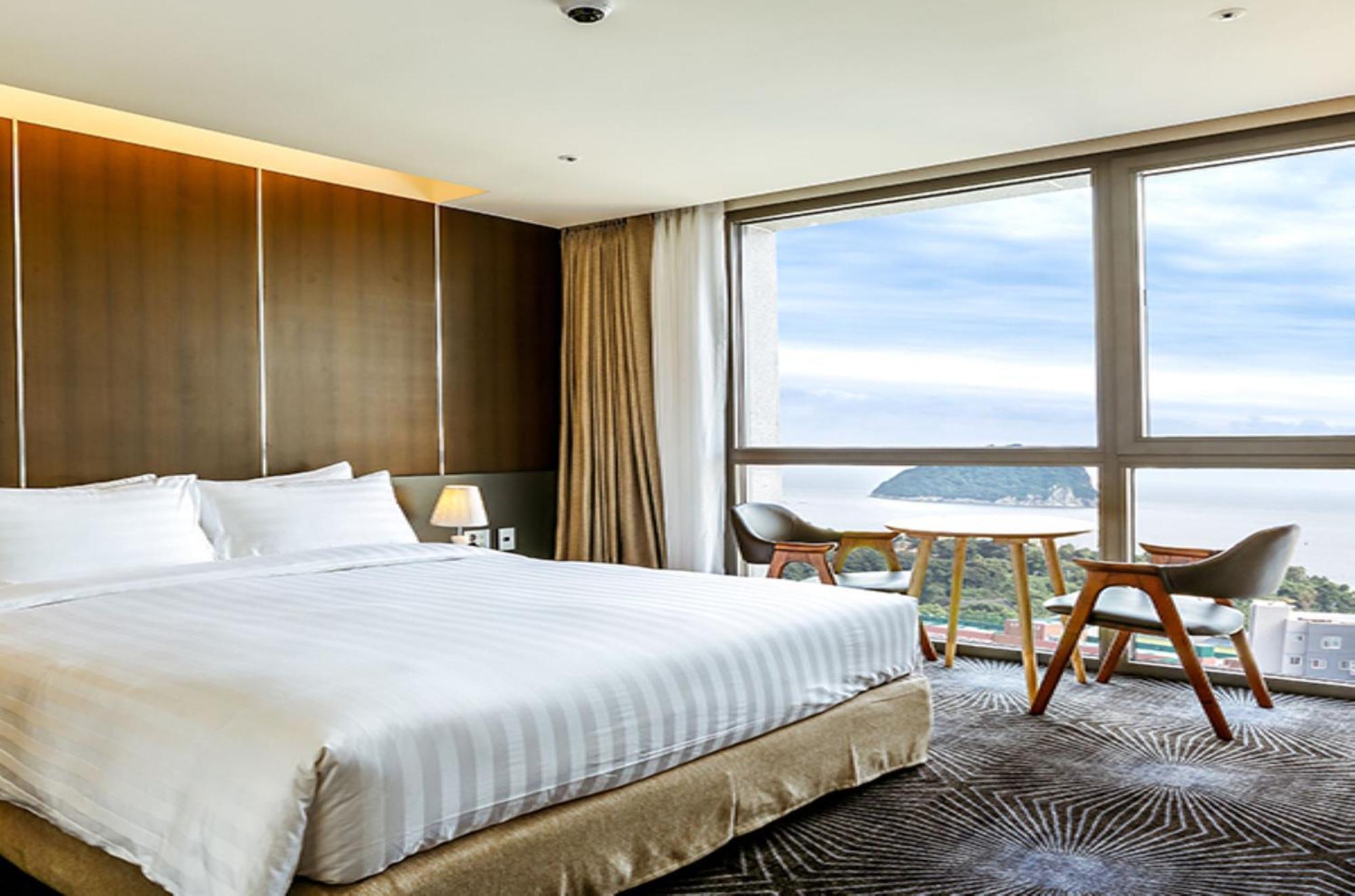 Superior Double Room with City View