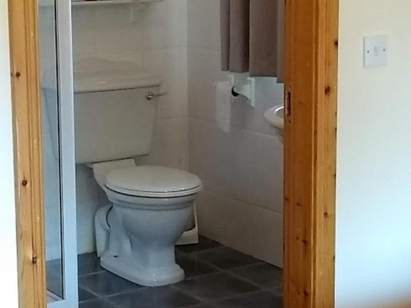 Twin Room with Private Bathroom