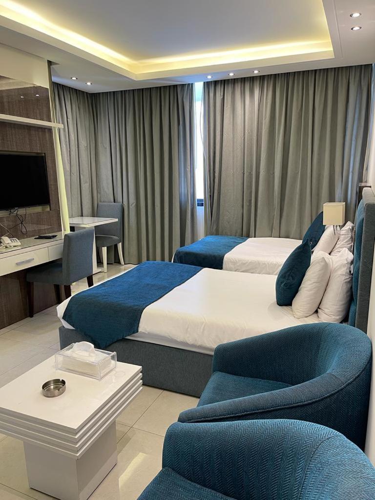 Deluxe Twin Room with Sea View