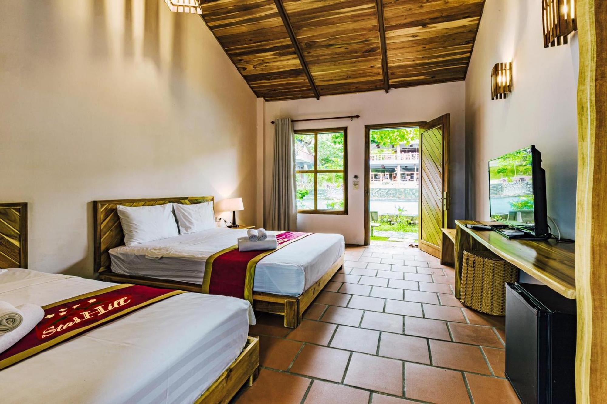 Triple Room with Pool View