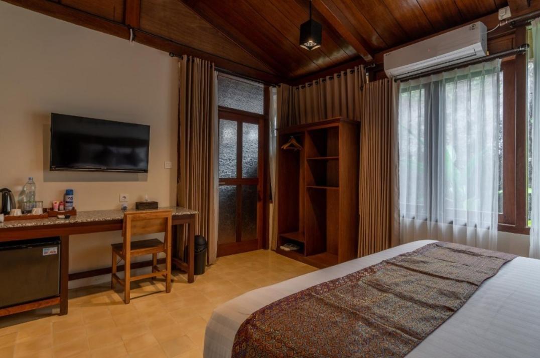 Superior King Suite