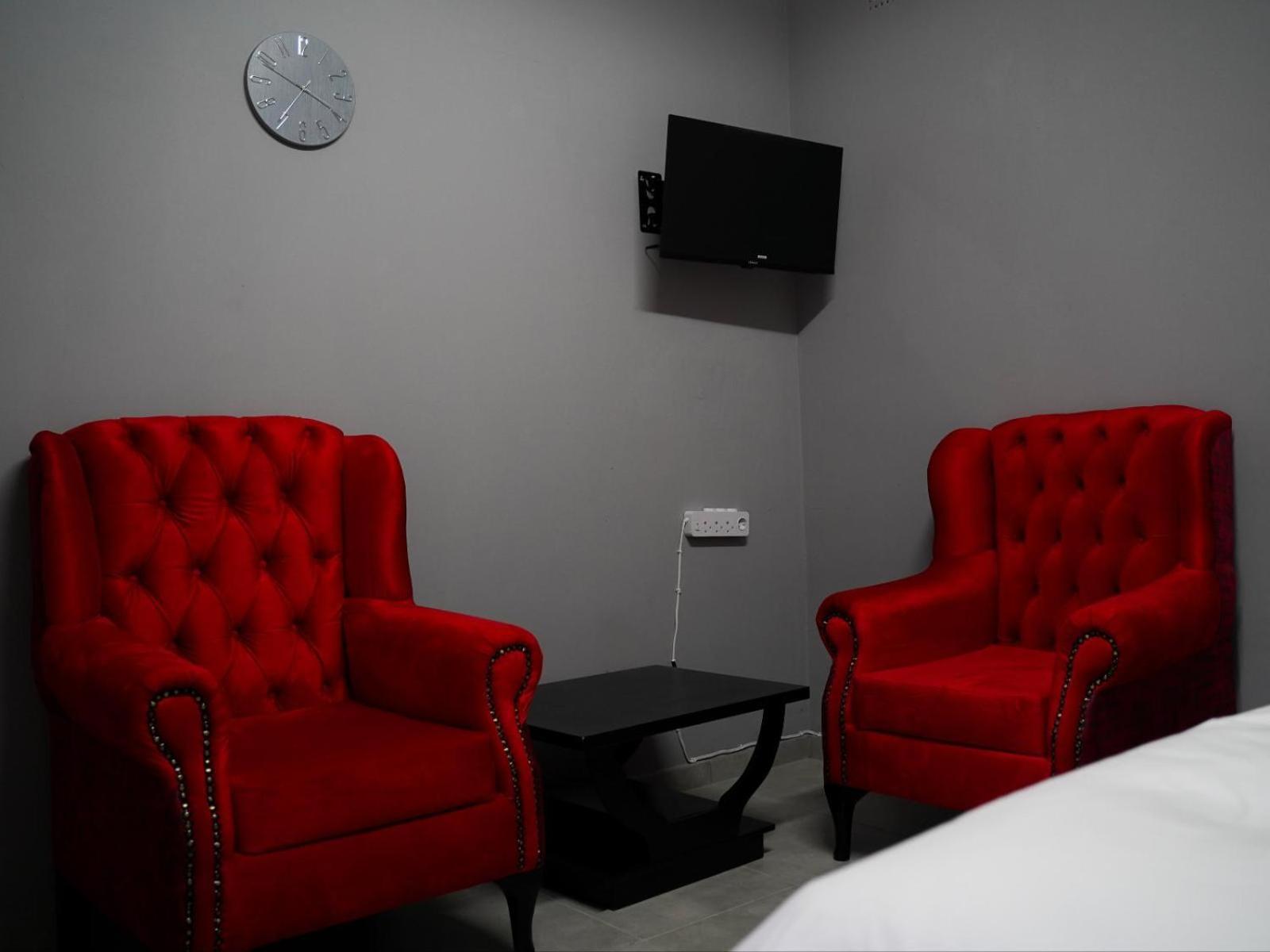 Standard Queen Room