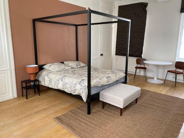 Deluxe Room,1594641216:JPEG