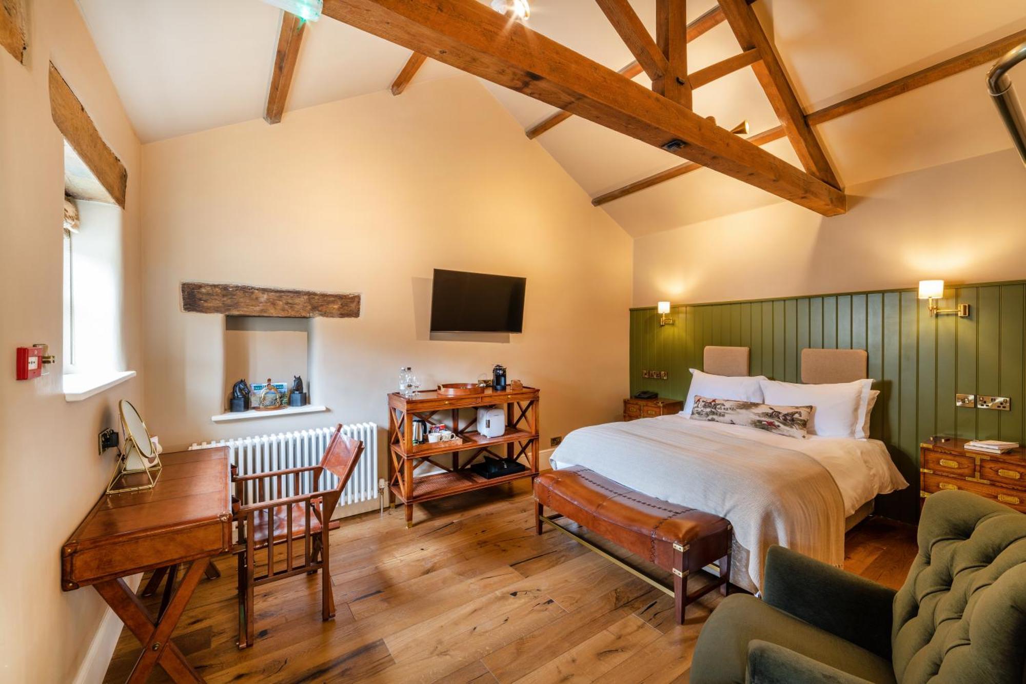 Large Double or Twin Room