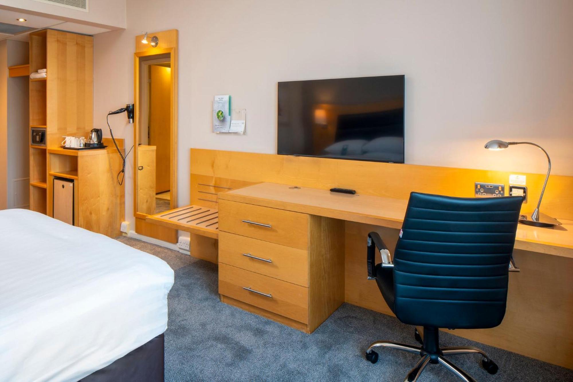 Standard Double Room Two Double Beds