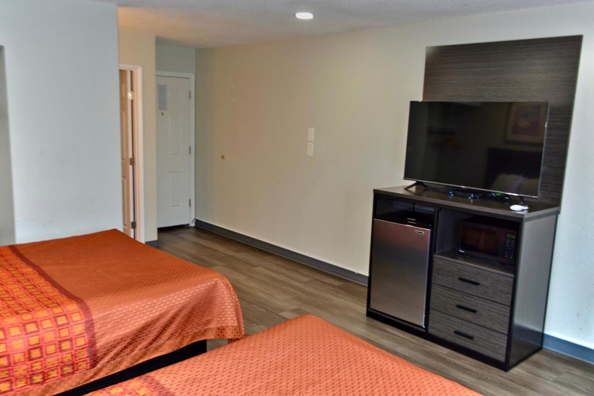 King Room with Two King Beds - Non Smoking