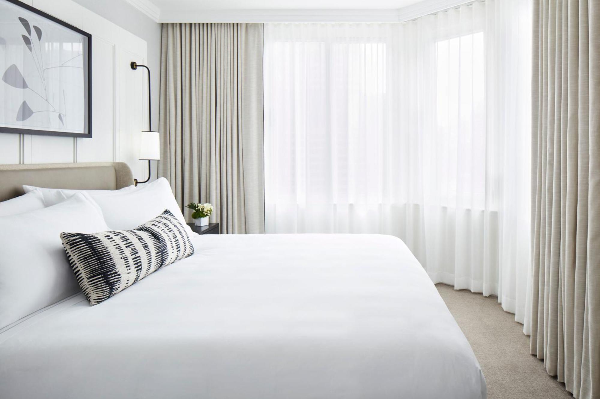 Suite de 1 dormitorio con vistas a la ciudad - 1 cama grande