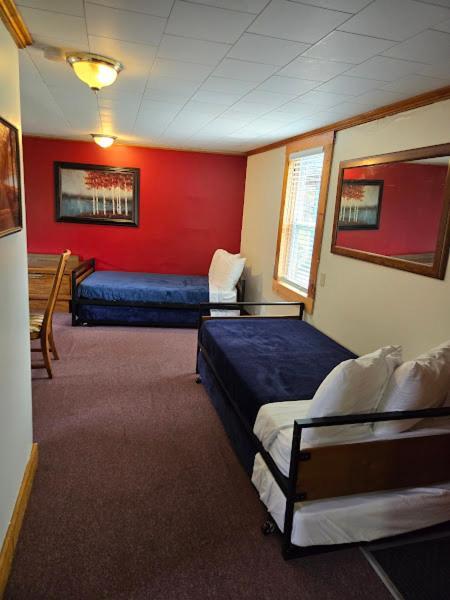 Double Room with Queen Bed and Bunk Bed