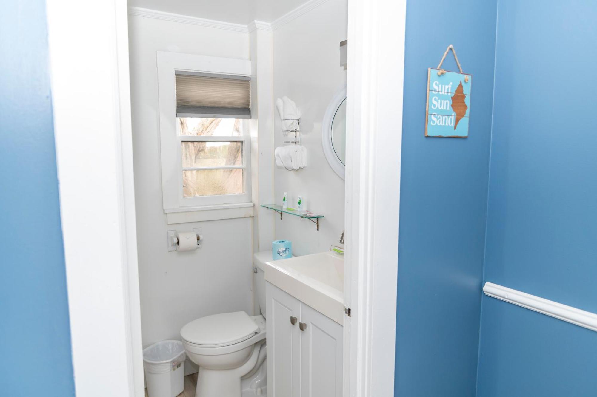 Pet Friendly - 2 Double Beds - Ground Floor