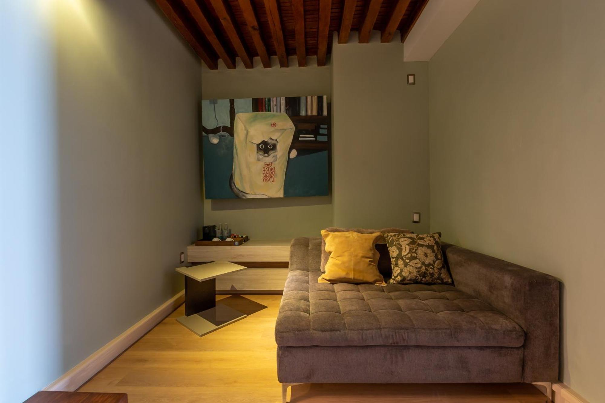 Master Suite - Maria