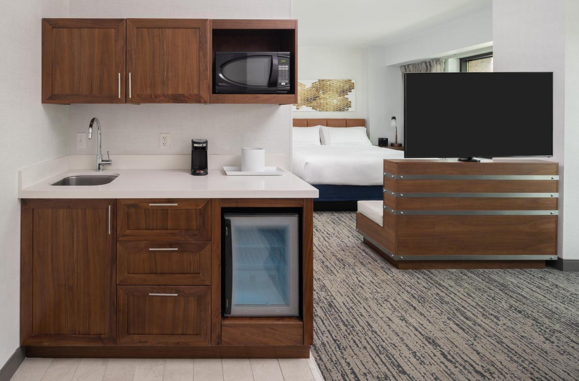 King Room Wet Bar