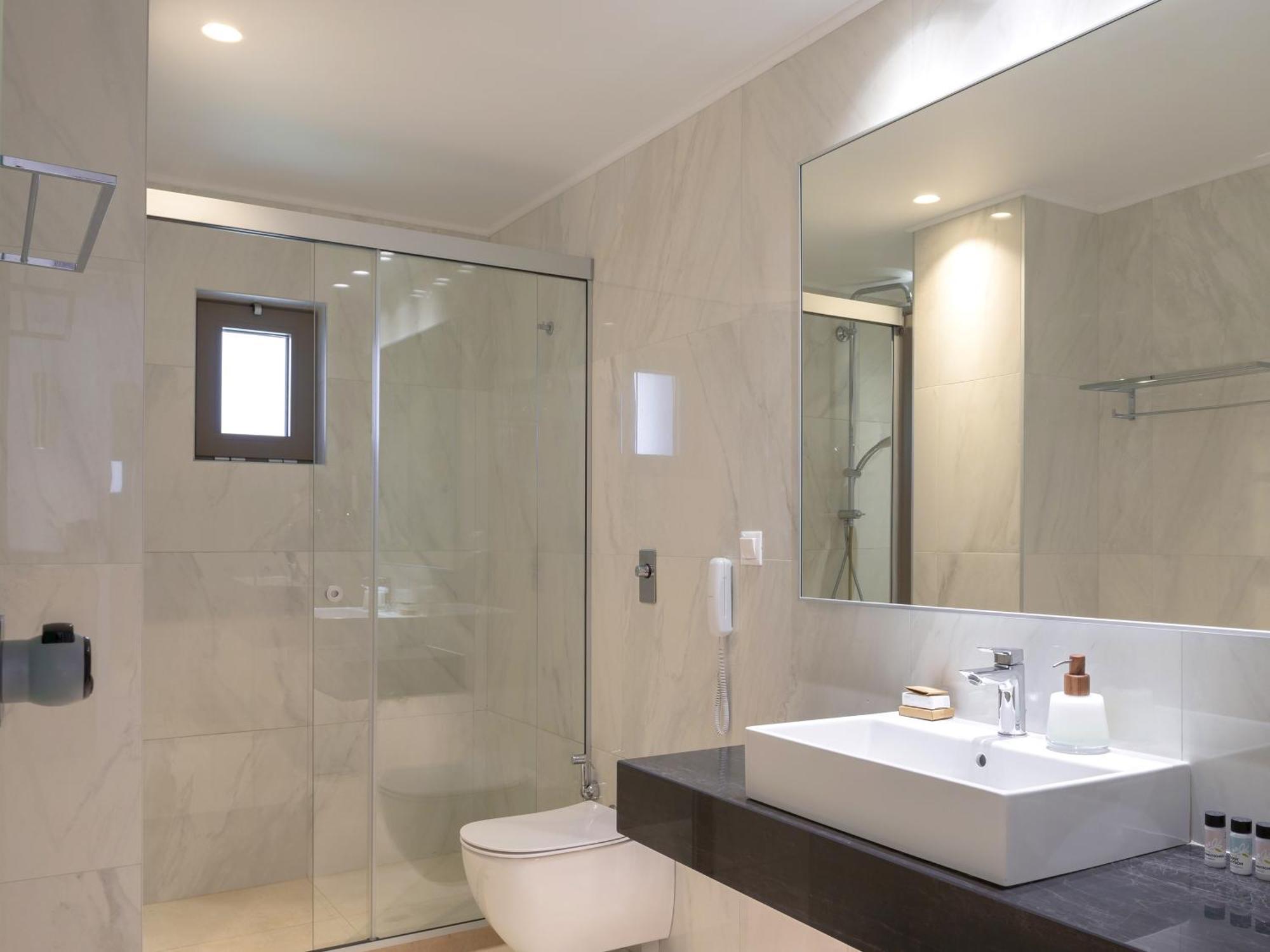 White Superior Double Private Heated Pool