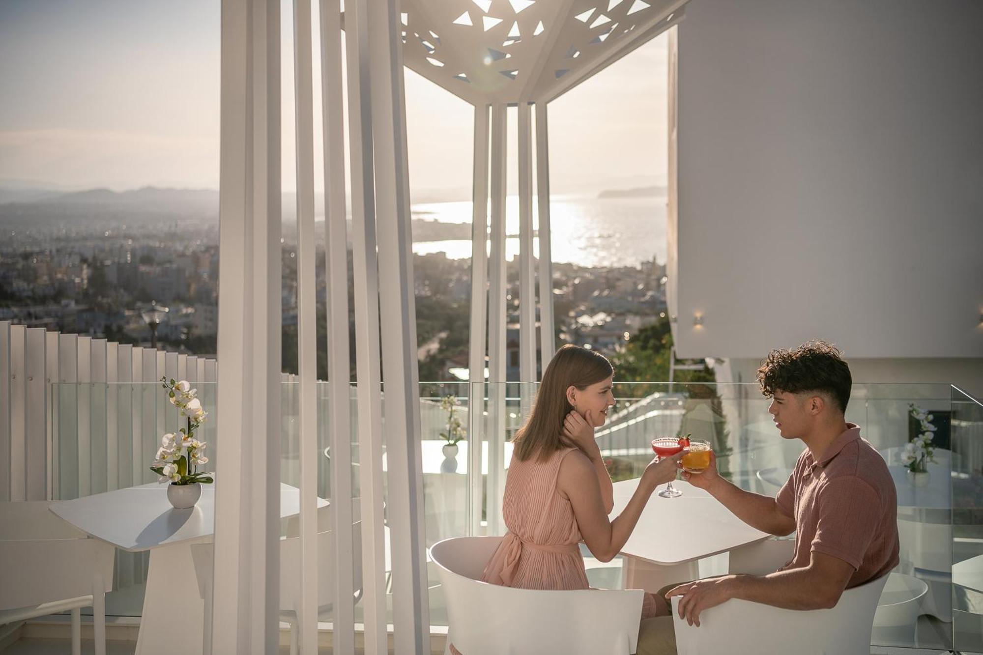 Superior Suite Sea View Private Pool