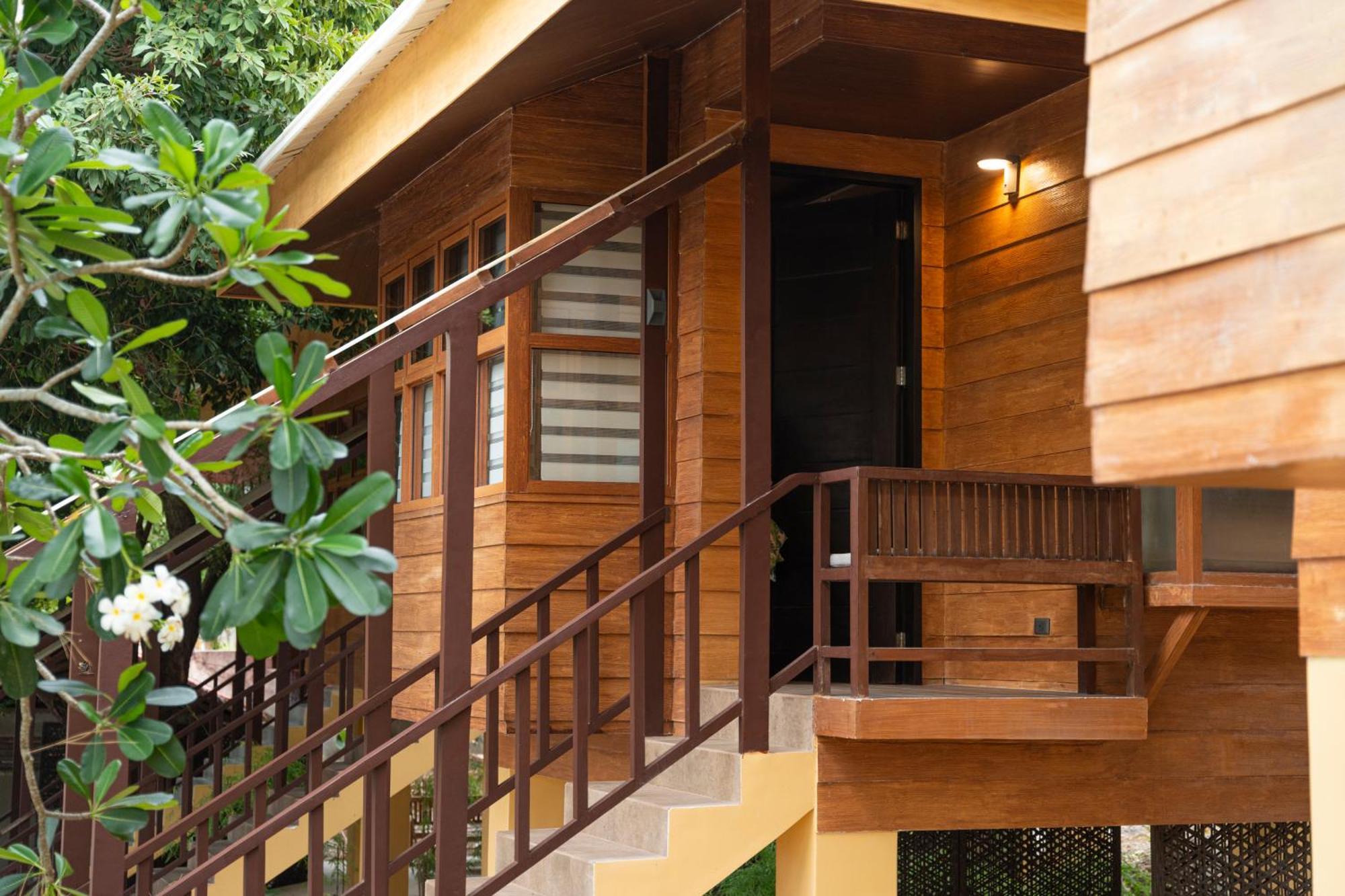 Casita Twin