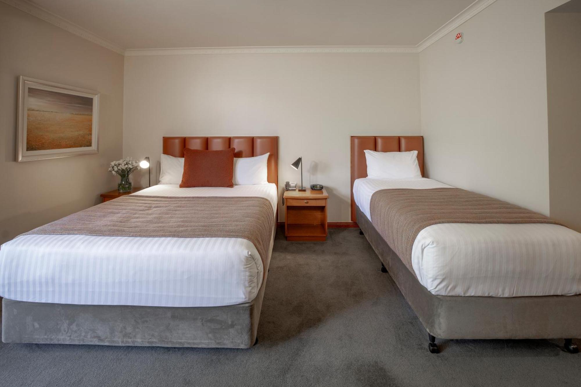 Quarto Deluxe com Cama de Casal ou 2 de Solteiro