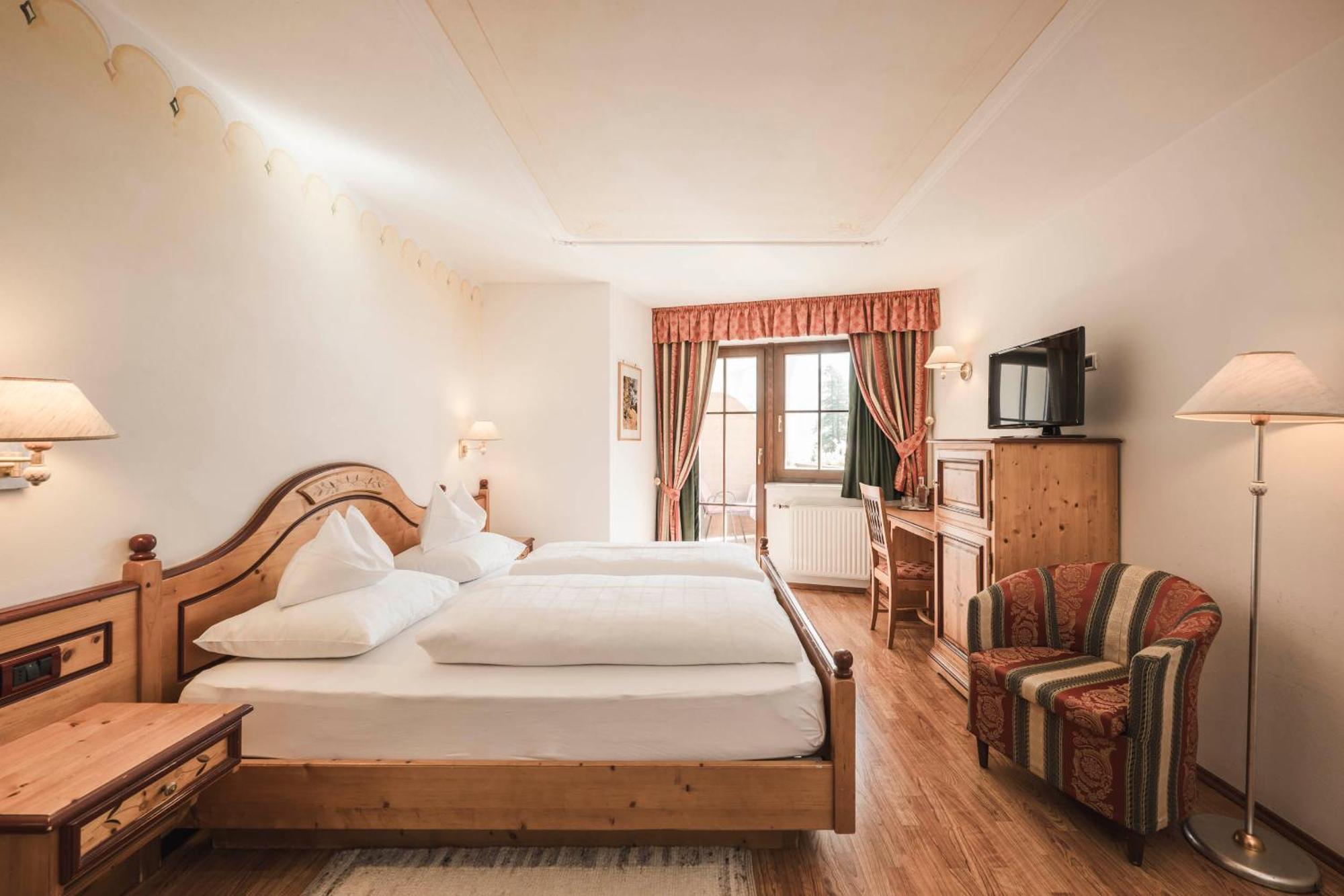 Double Room with Mountain View