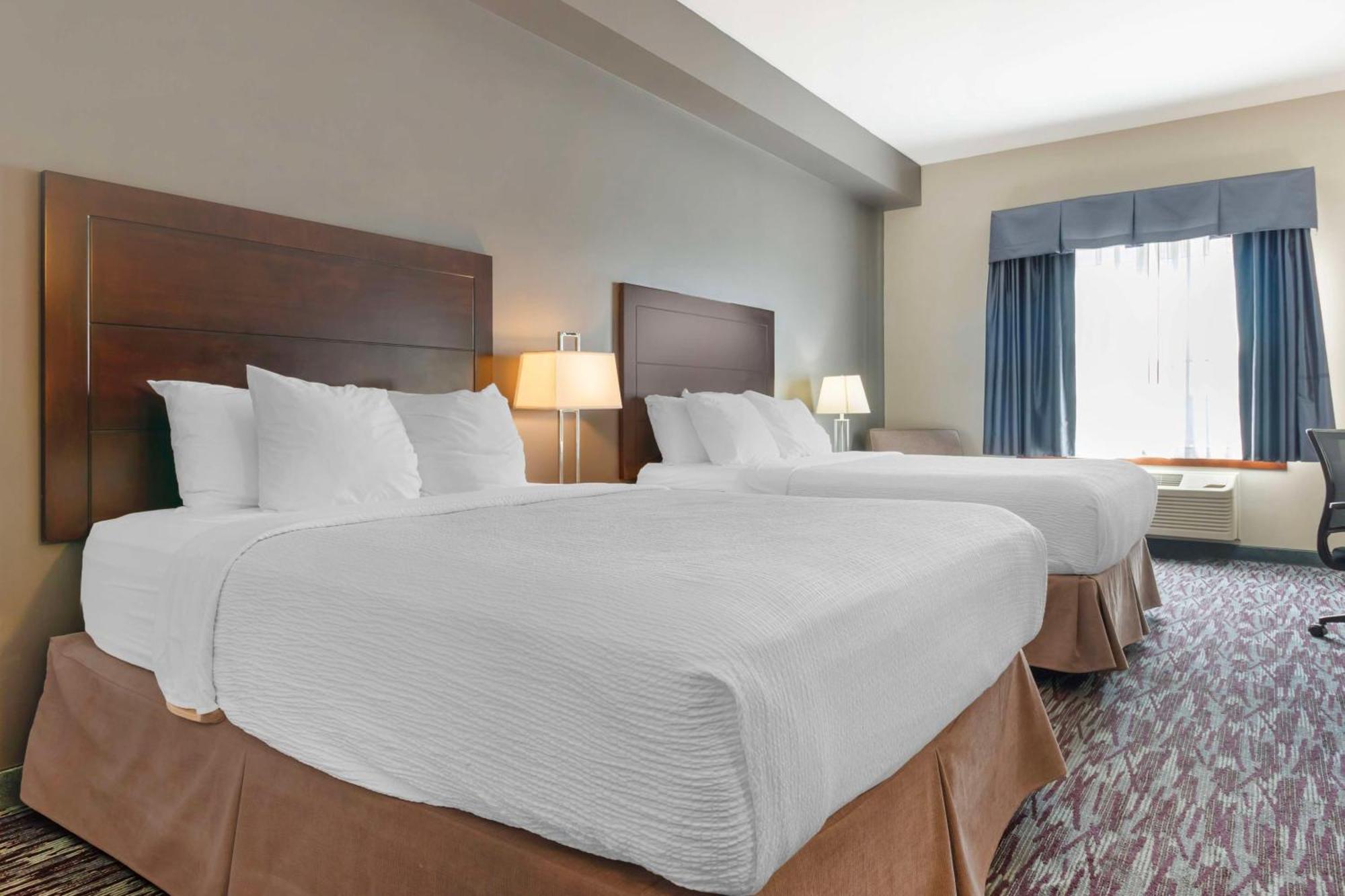Family Suite with Two Queen Beds and Sofa Bed - Non-Smoking