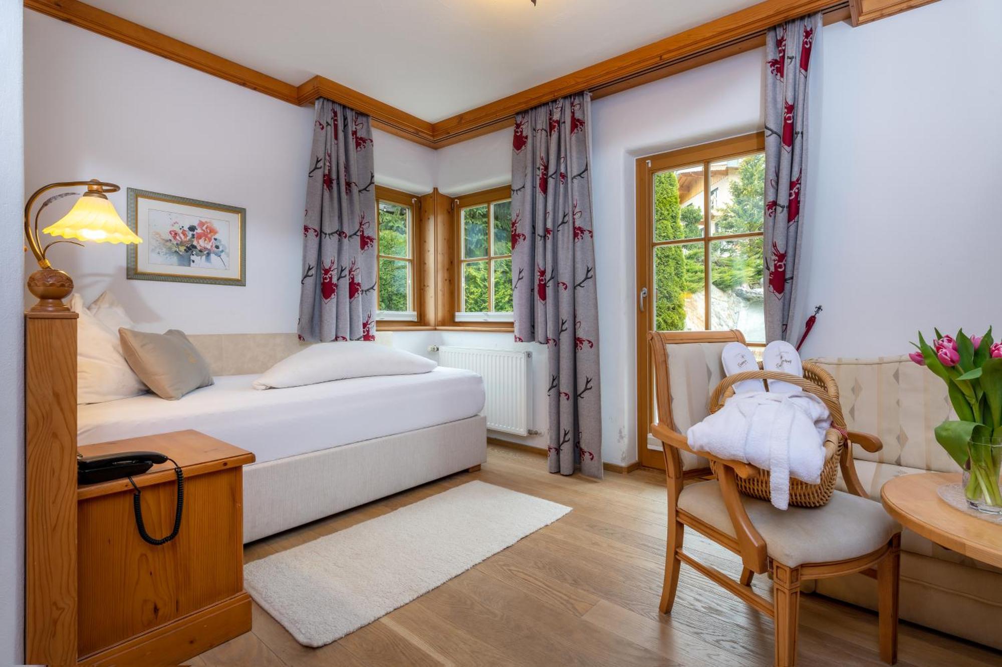 Deluxe Single Room