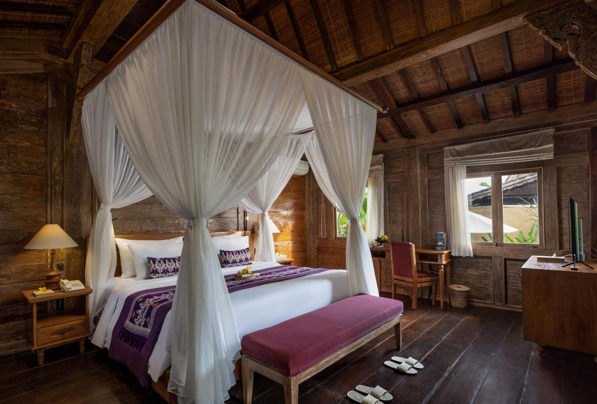 Villa de madera de 1 dormitorio con piscina privada y privilegios gratuitos