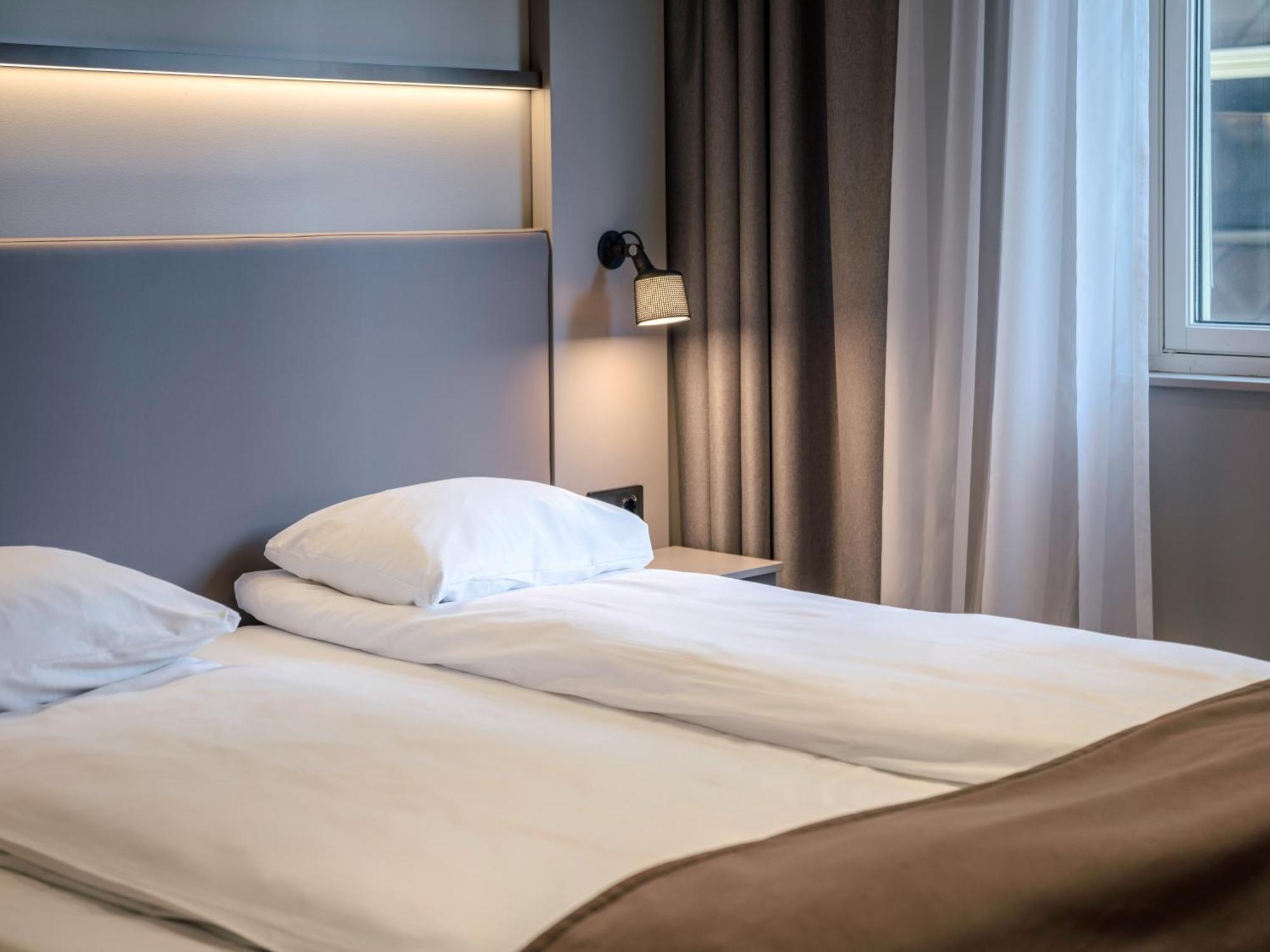 Standard Double or Twin Room,1596863912:JPEG