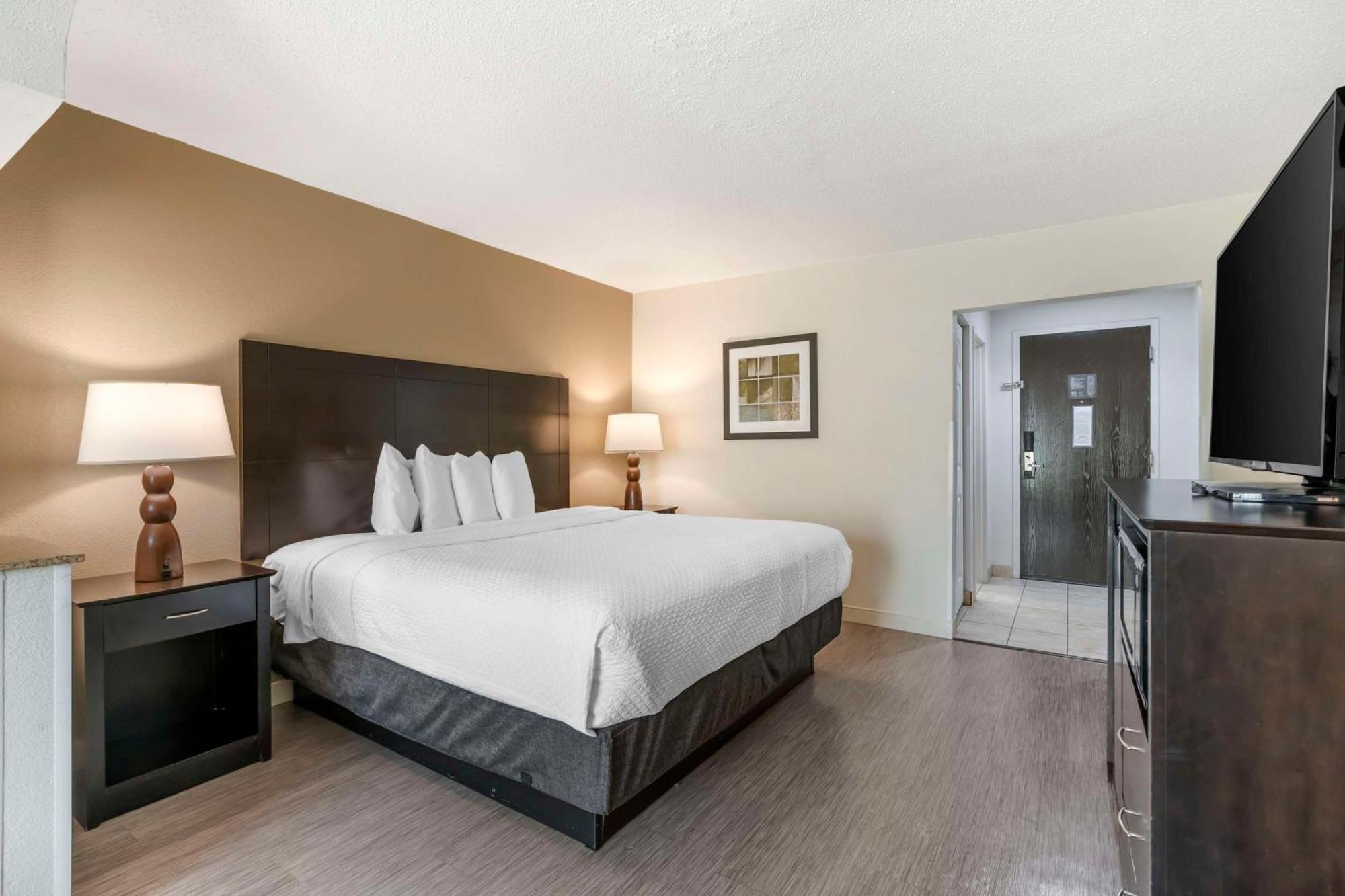 Suite con cama extragrande y sofá cama - No fumadores