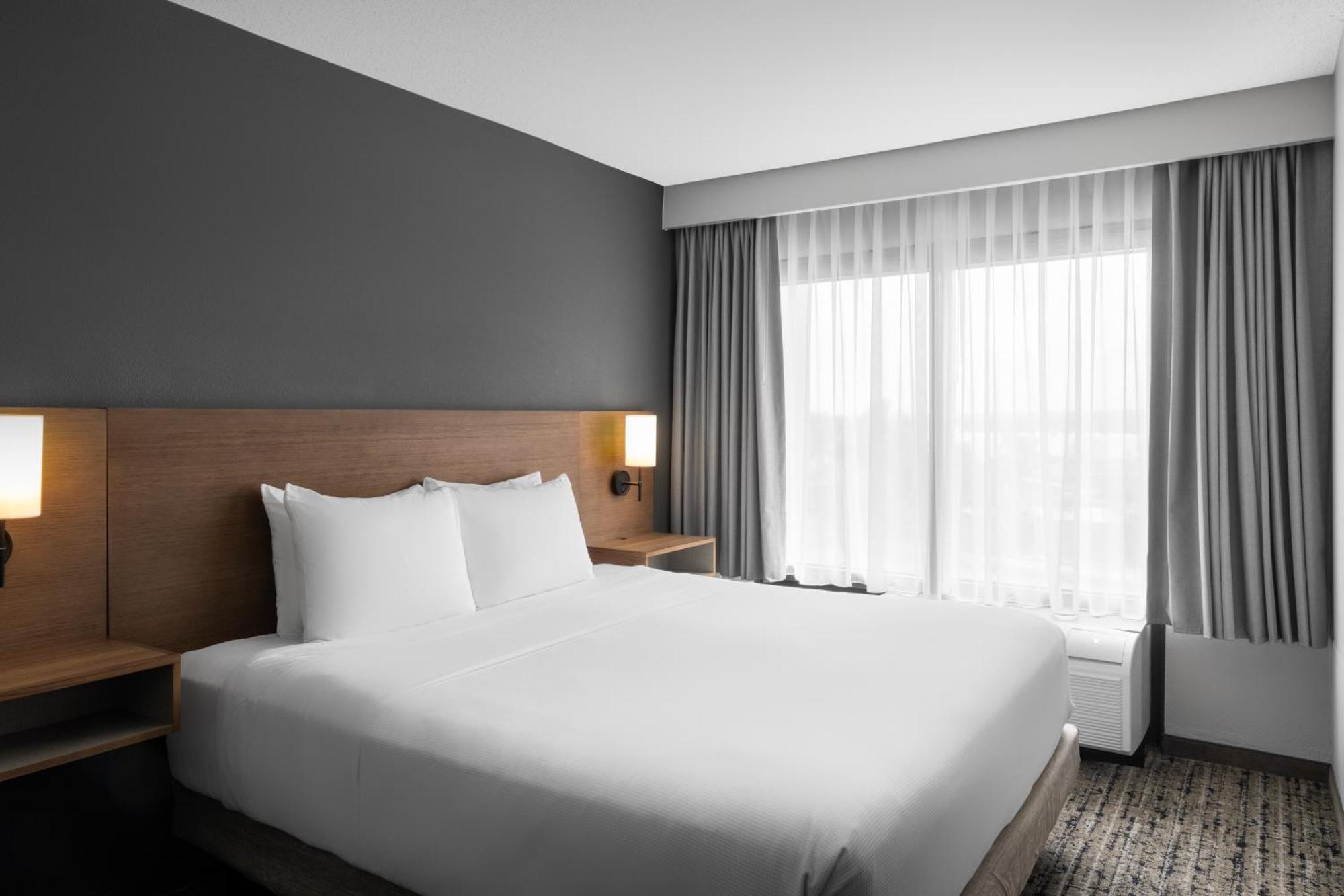 Habitación con sofá cama y vistas al río - Cama extragrande - Planta alta