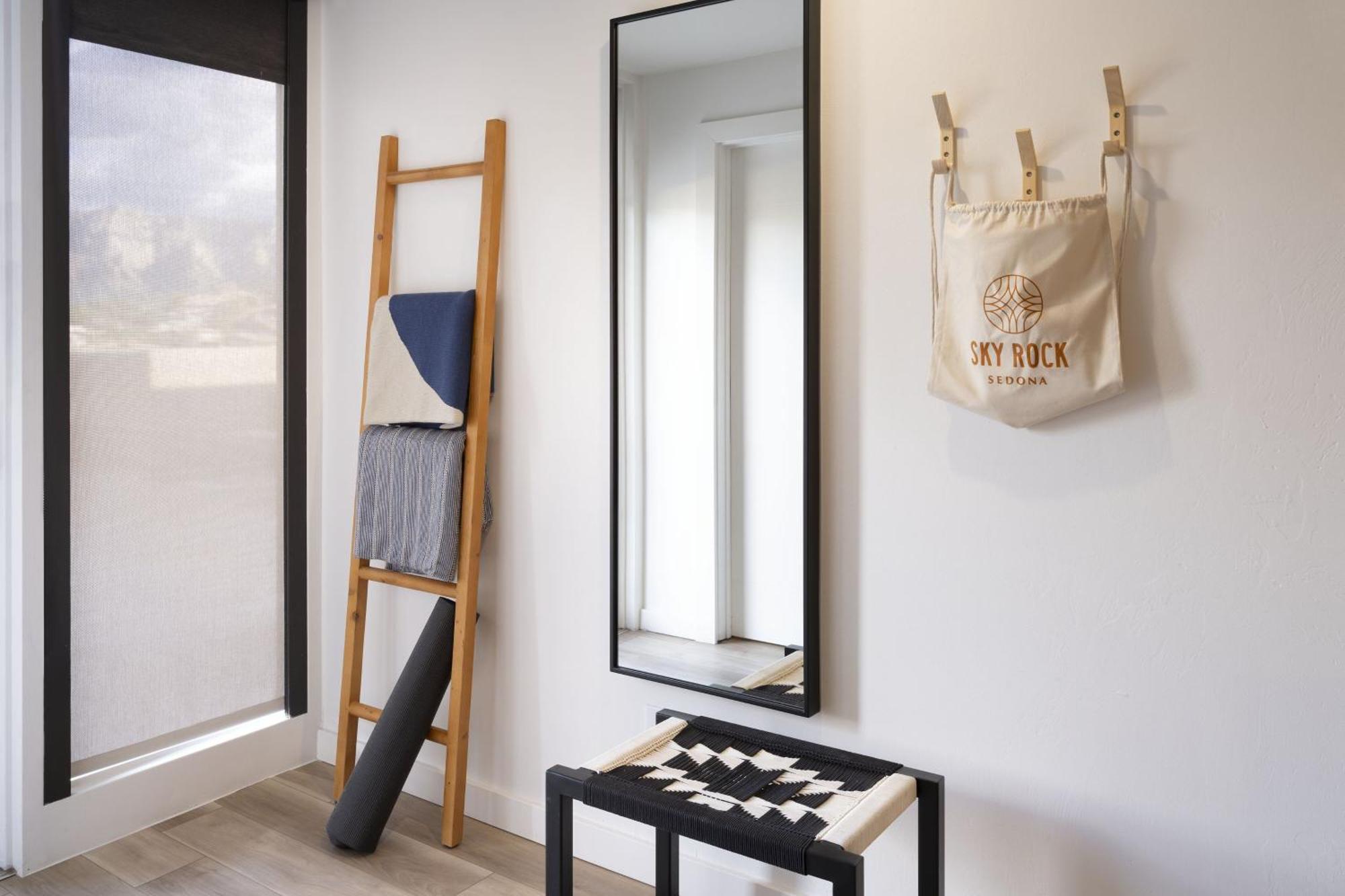 Two Queen Beds View Mid-Floor