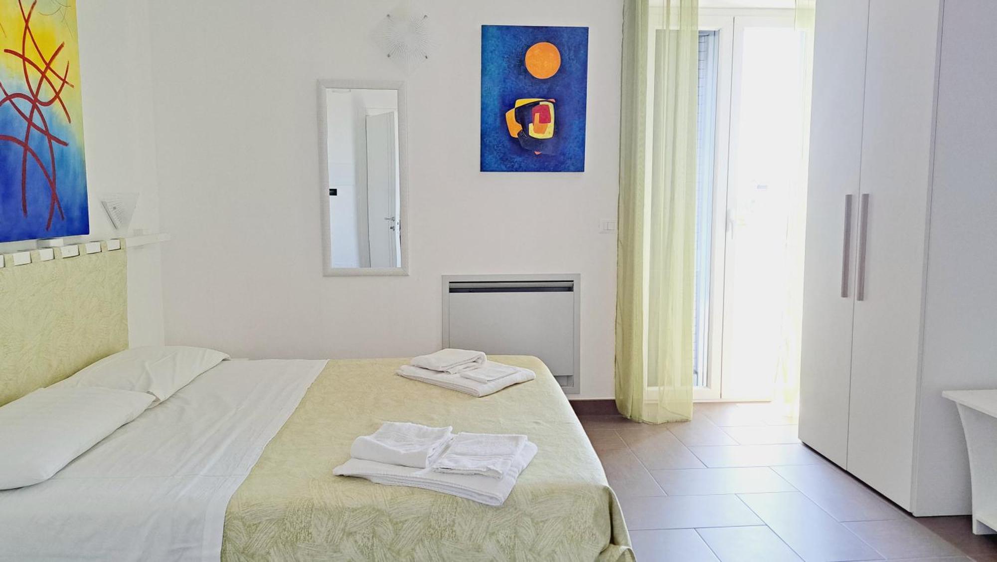 Doppelzimmer mit Balkon