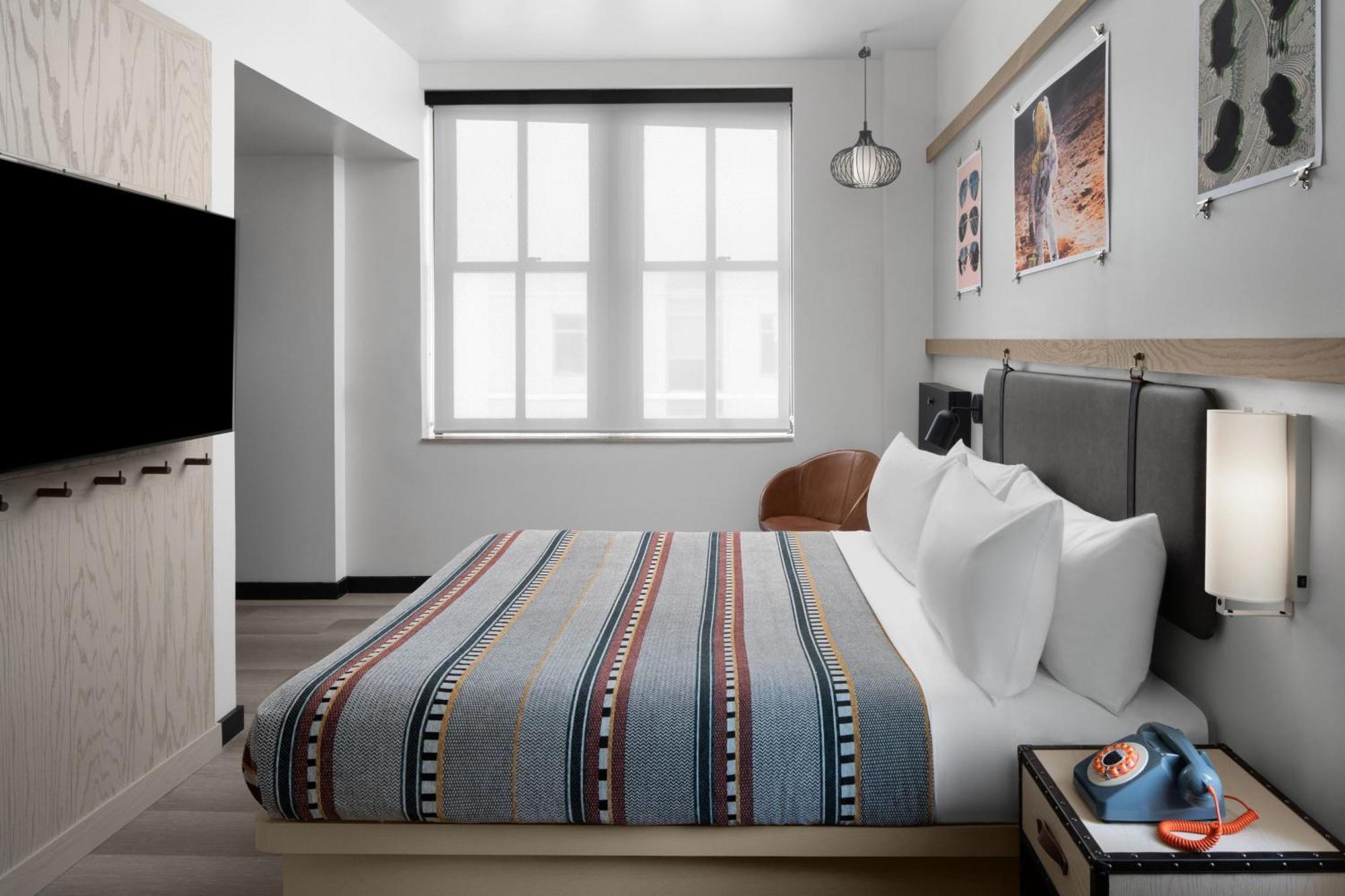 Kamer met Kingsize Bed