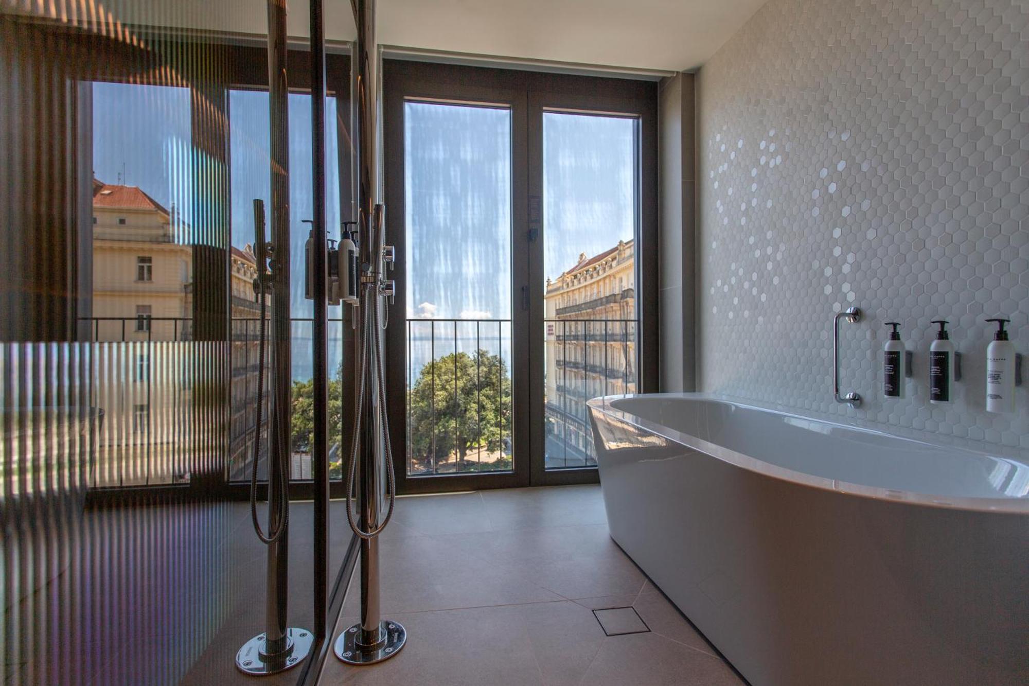 Keight Signature Suite,1597131514:JPEG