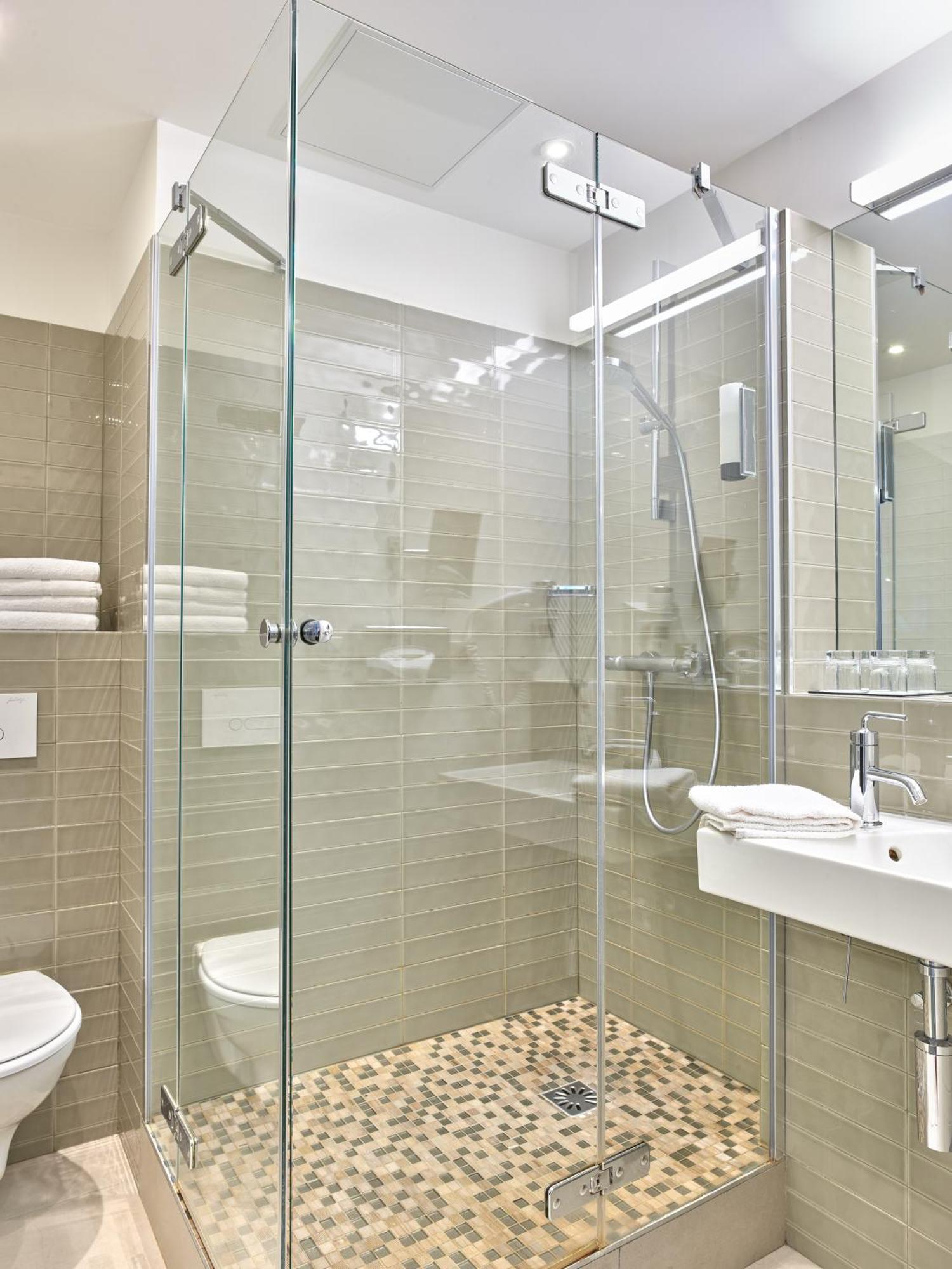Privilege Double Room - Street View