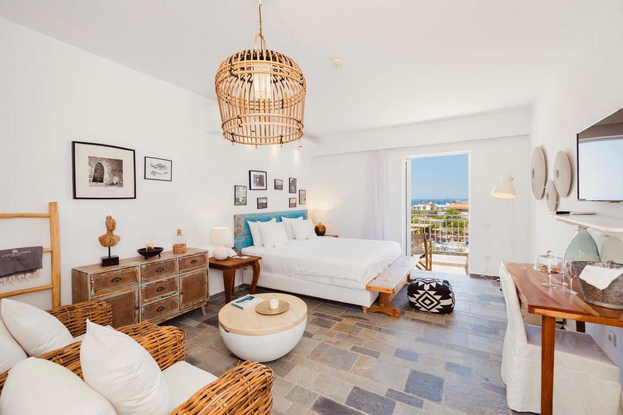 Deluxe Double or Twin Room with Sea View
