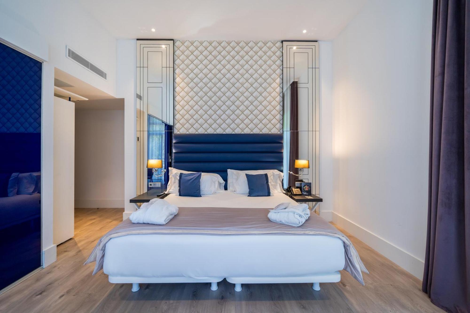 Superior Double or Twin Room,1597638175:JPEG