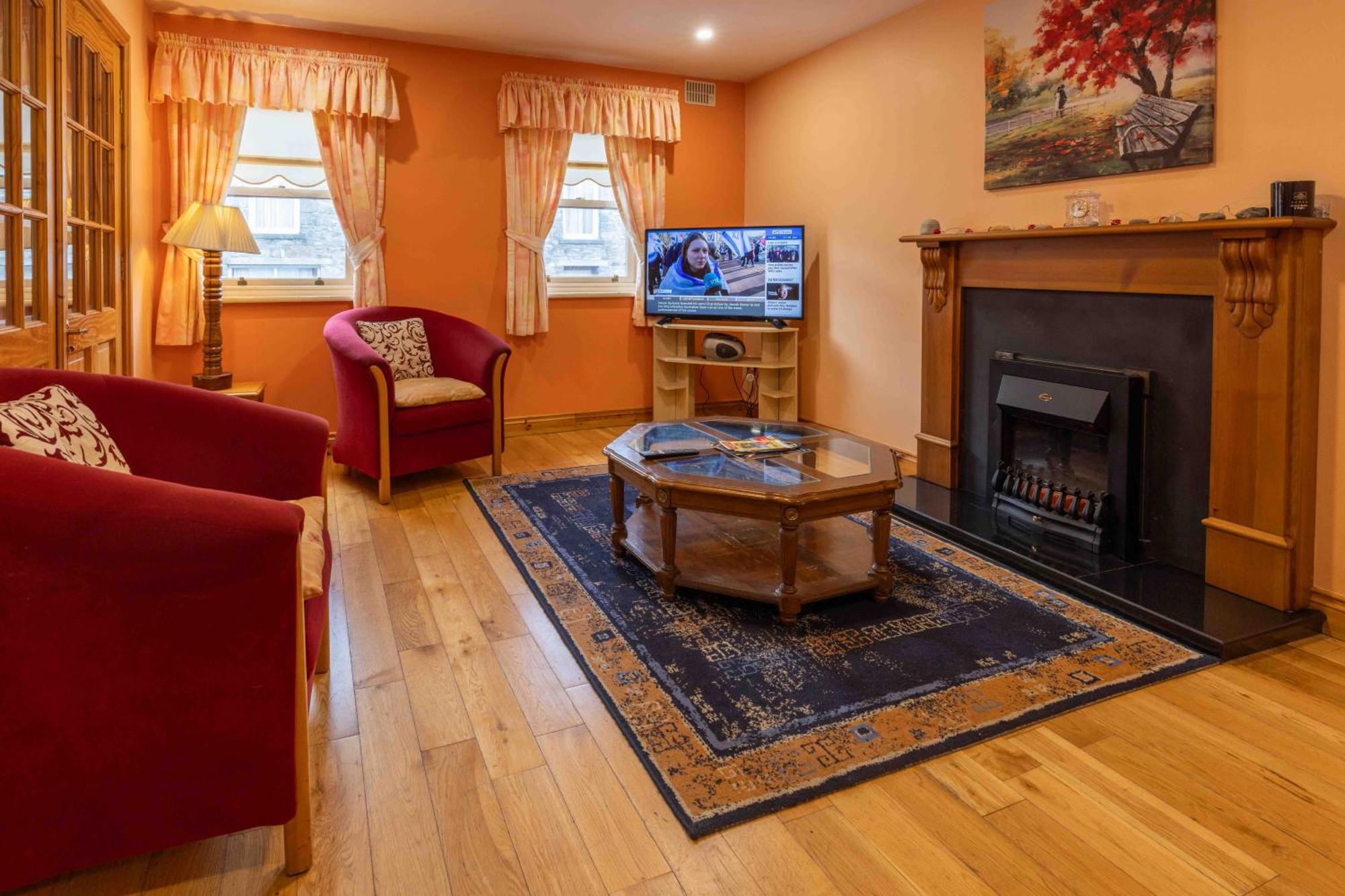 Two-Bedroom Deluxe Apartment