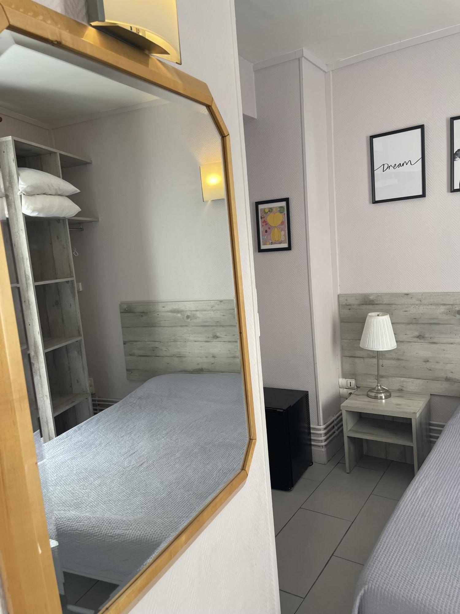 Double Room Private Bathroom