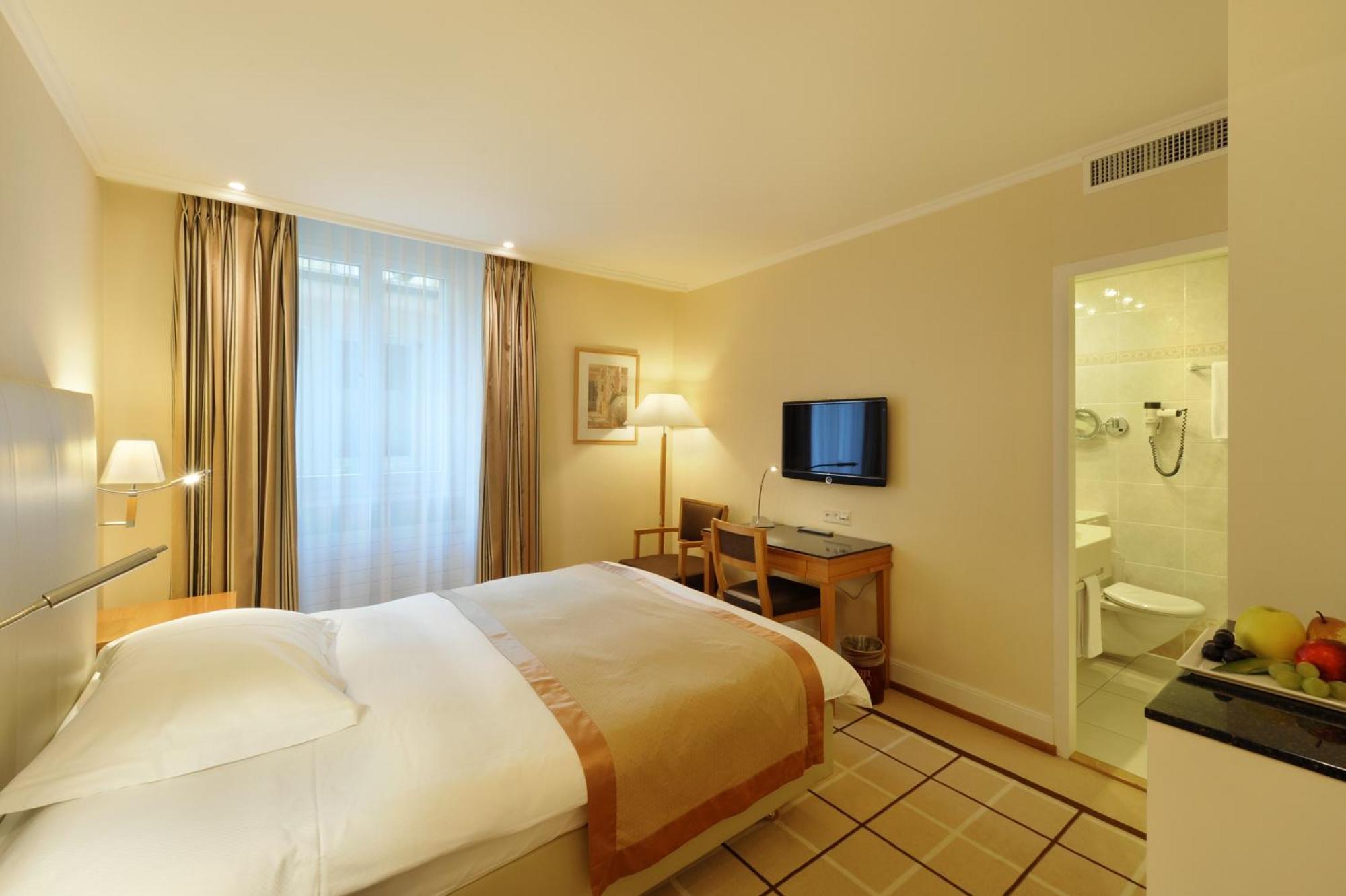 Single Room,1598395626:JPEG