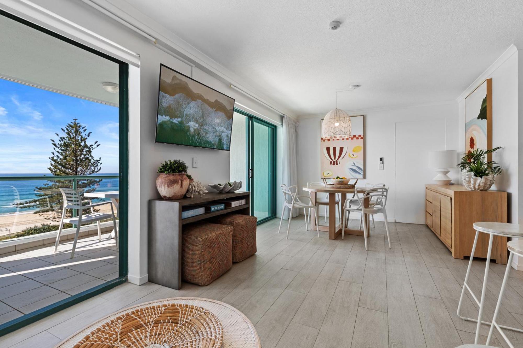 Two-Bedroom Deluxe Apartment with Ocean View