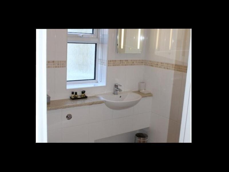 Double Room Private Bathroom,1598408420:JPEG