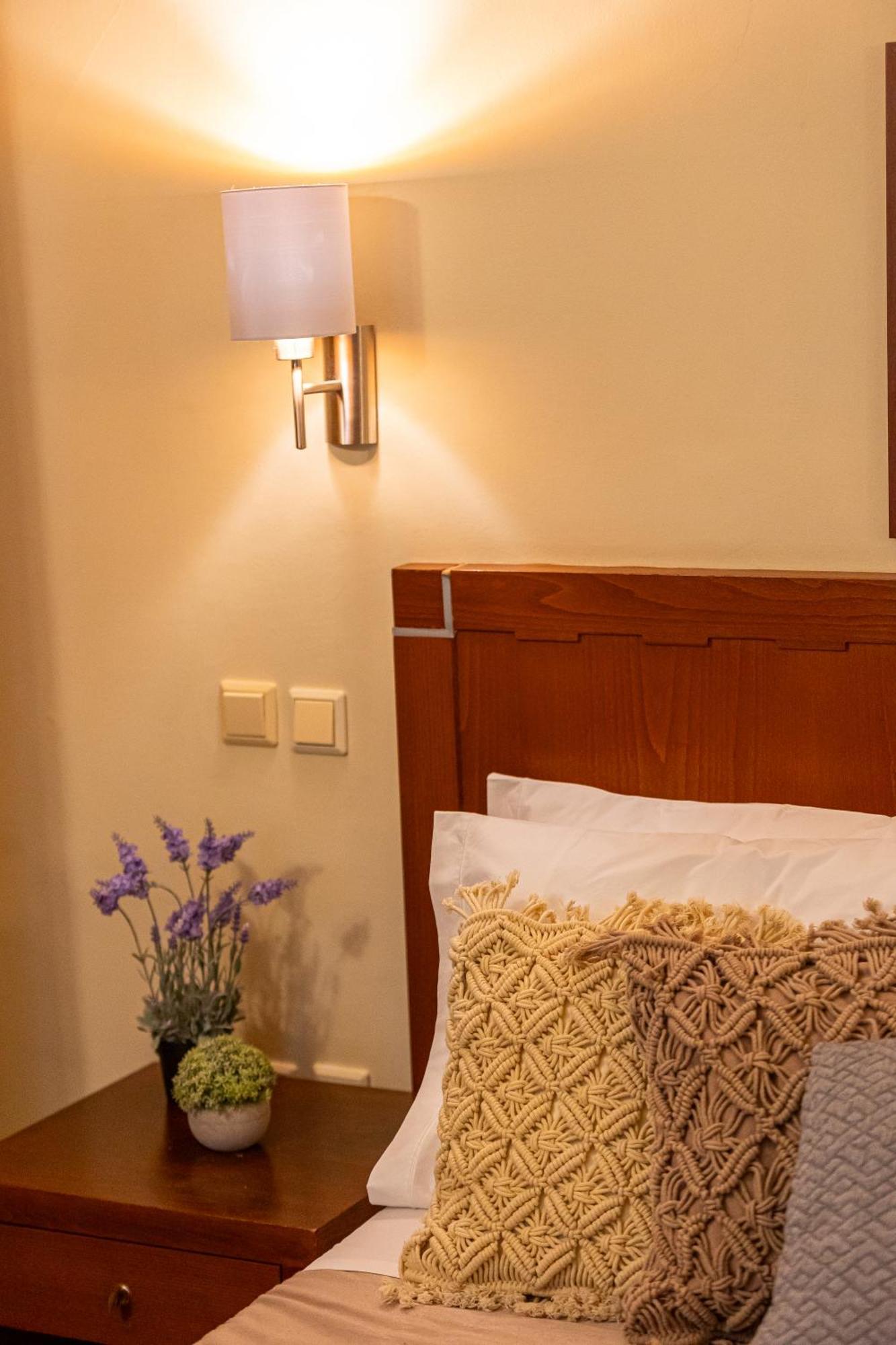 Single Room,1598410604:JPEG