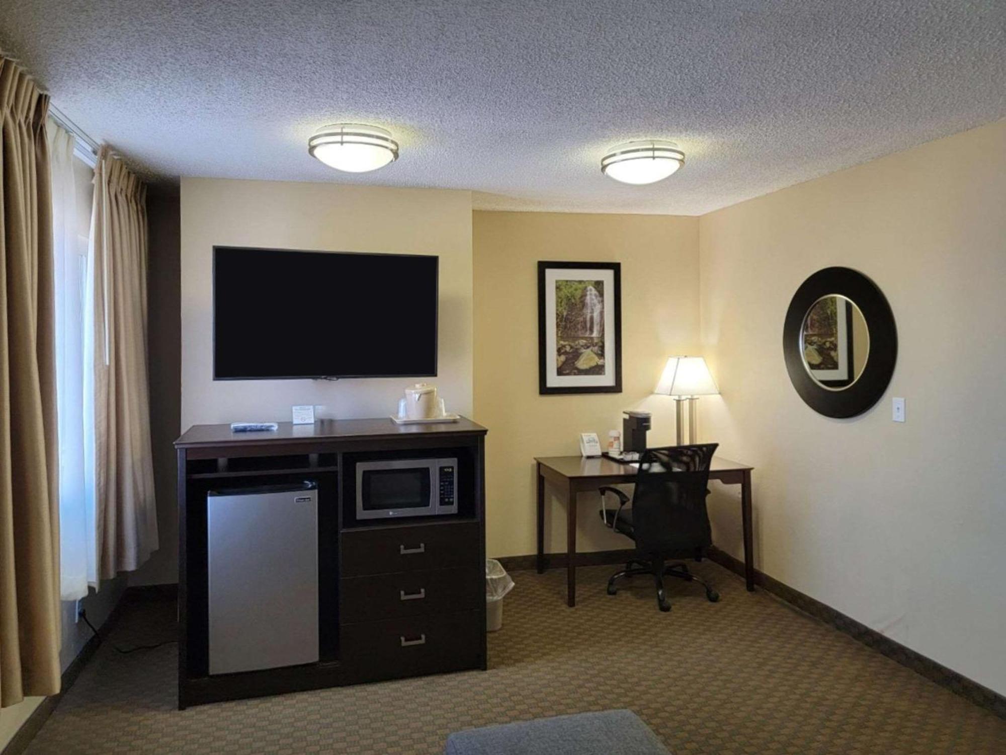 King Room - Non-Smoking