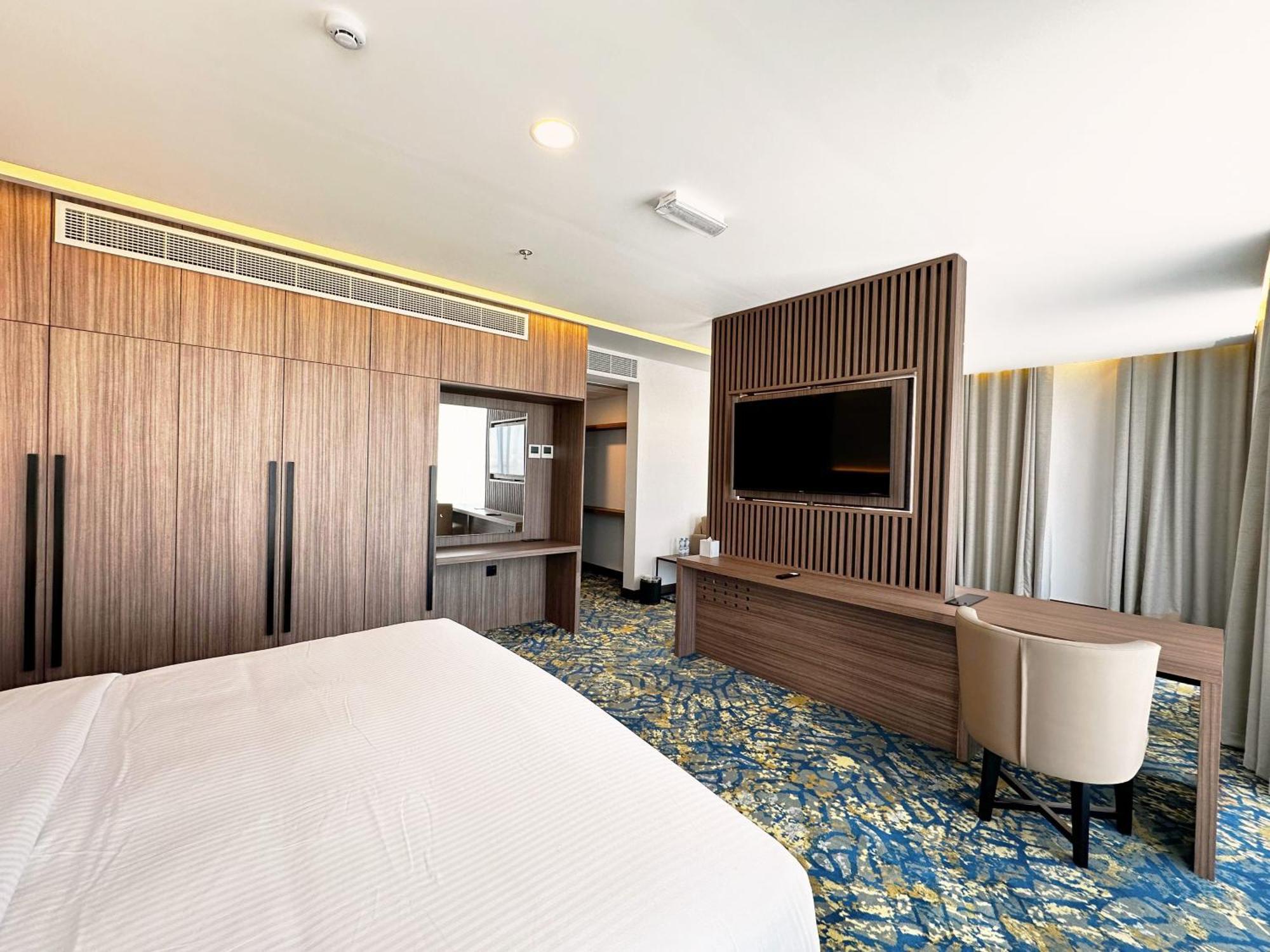 King Suite Sea View,1609341632:JPEG