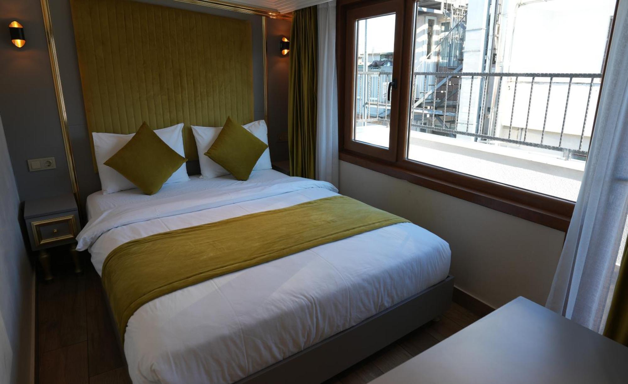 Grote Kamer met 2 Bedden