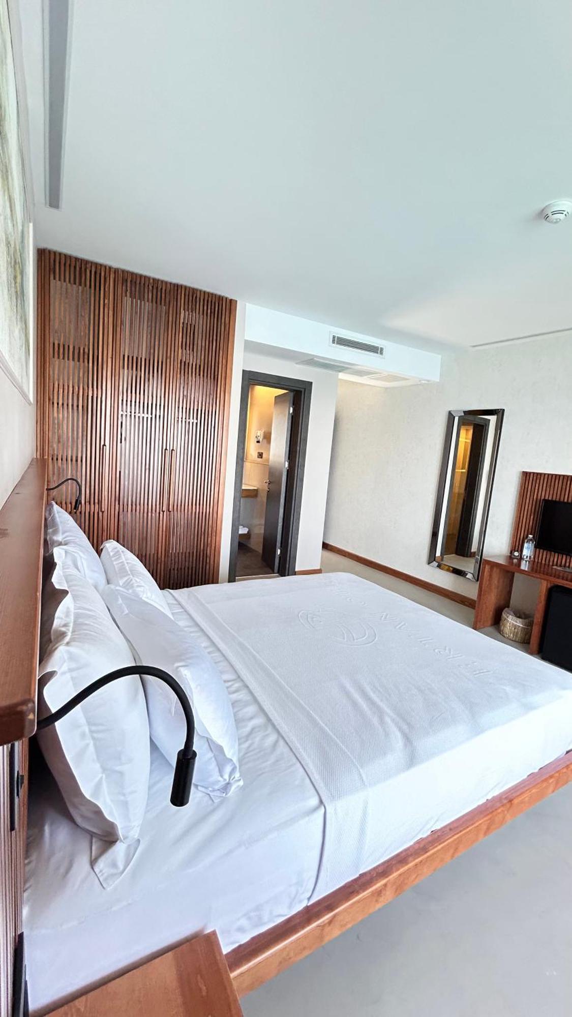 Deluxe Double Room with Sea View