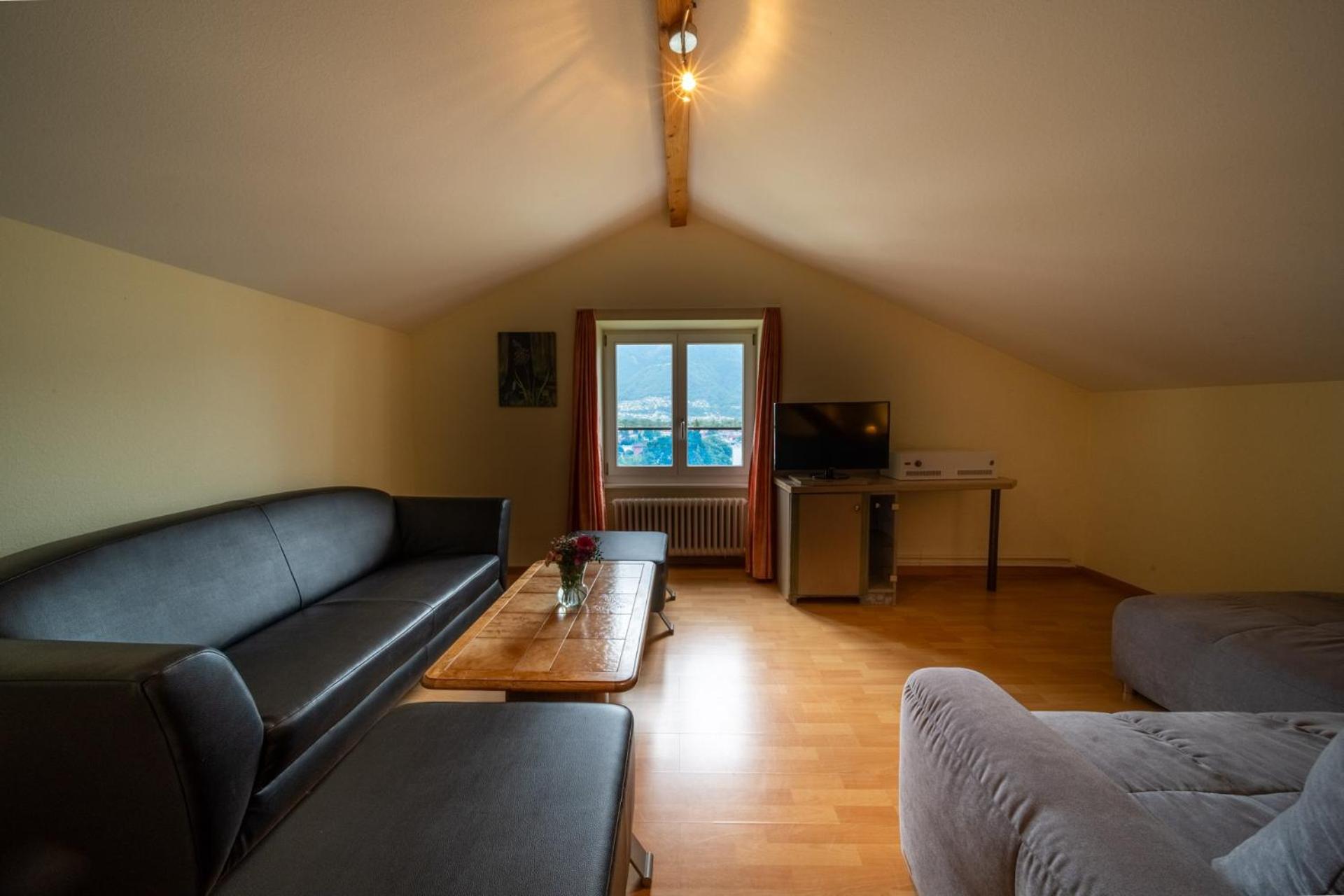 Comfort Family Room-Villa Giuliano